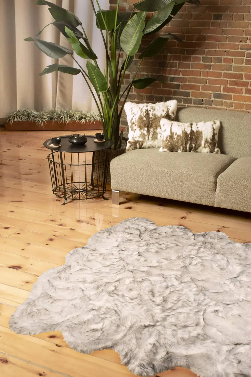 6' X 6' Ombre Grey Faux Fur Washable Non Skid Area Rug - Image 3