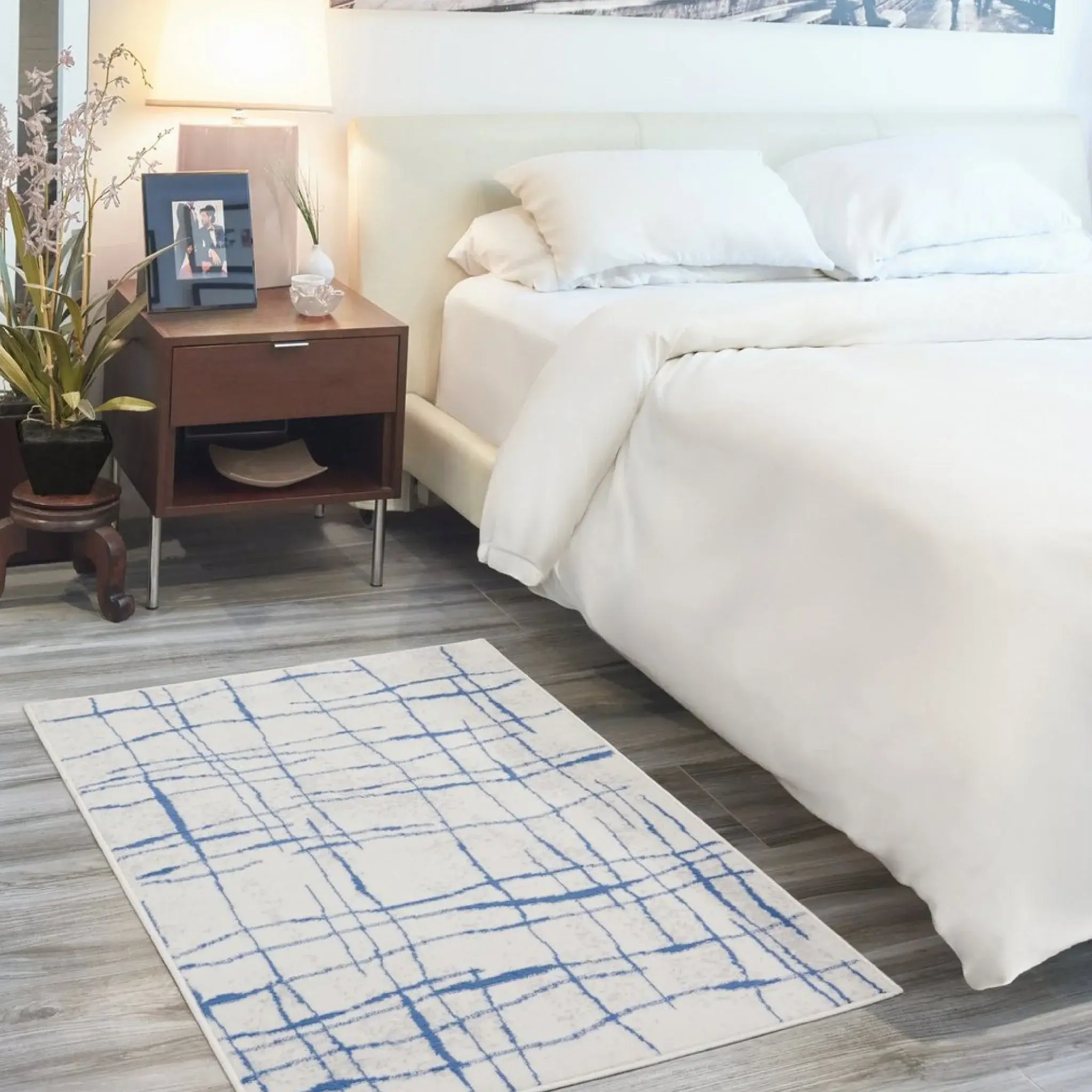 6' X 9' Blue And Ivory Abstract Dhurrie Area Rug - Image 7