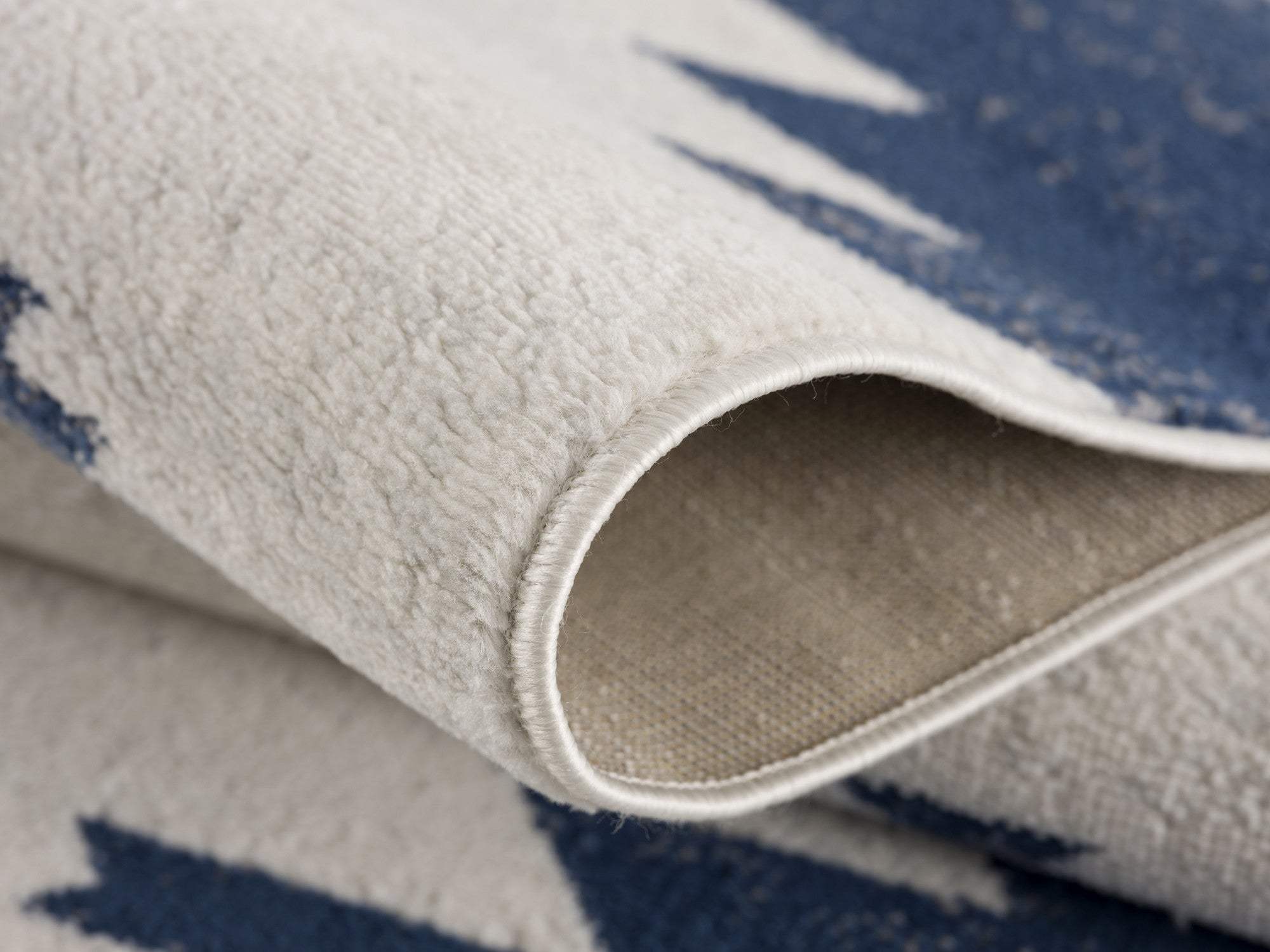 6' X 9' Blue and Ivory Southwestern Area Rug - Image 8