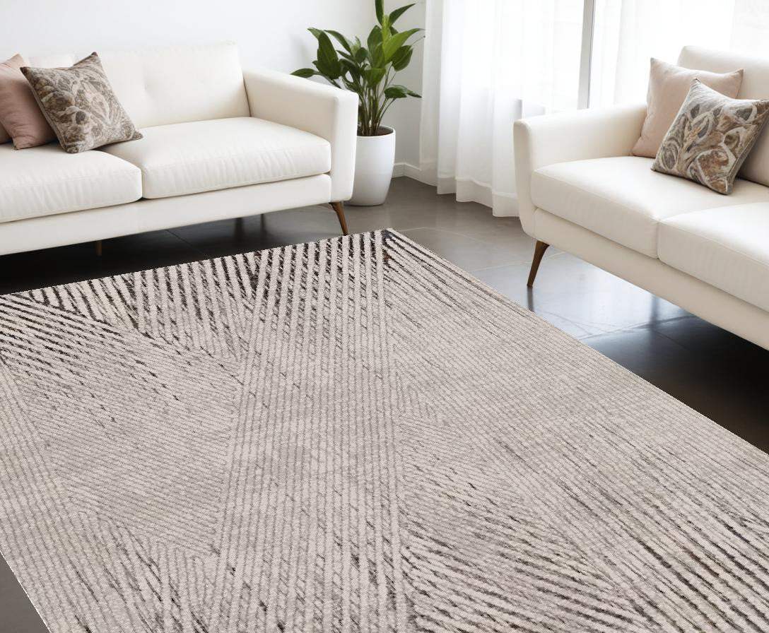 6' X 9' Gray and Ivory Area Rug