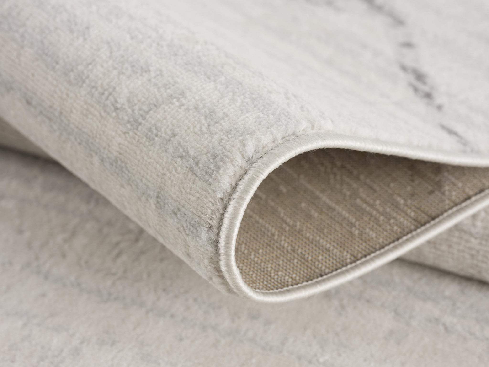 6' X 9' Gray and Ivory Geometric Area Rug - Image 8