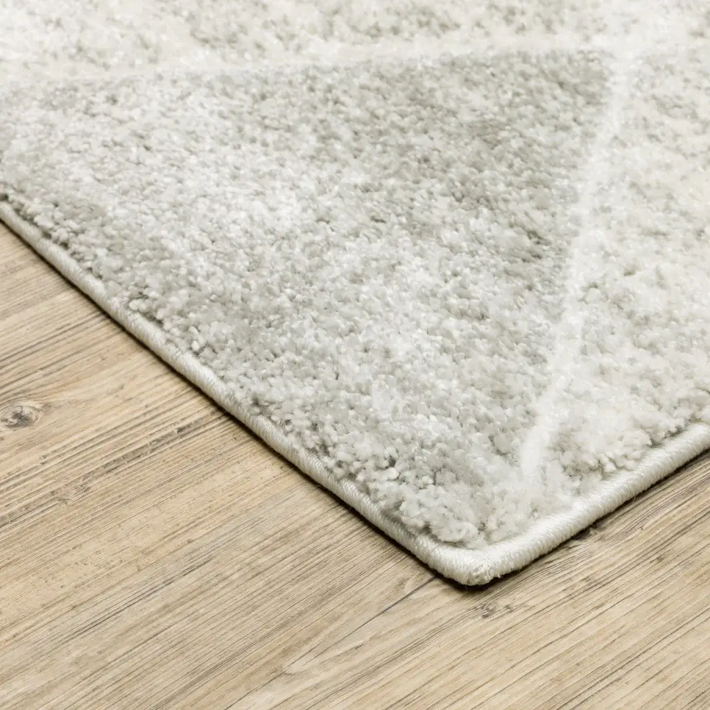 6' X 9' Grey And Ivory Geometric Power Loom Stain Resistant Area Rug - Image 4