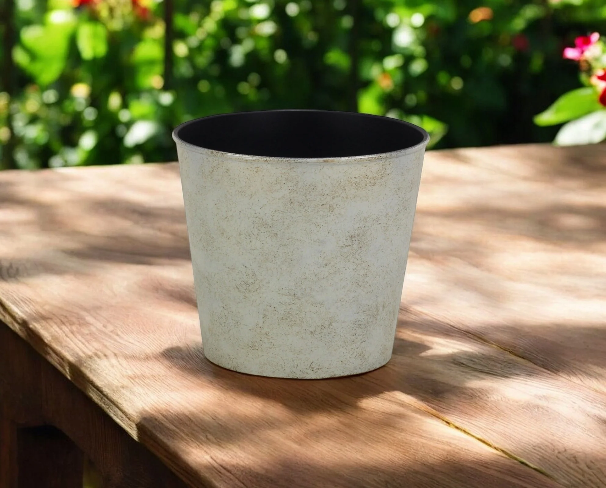 7" Silver Recycled Plastic Indoor Outdoor Round Nursery Pot