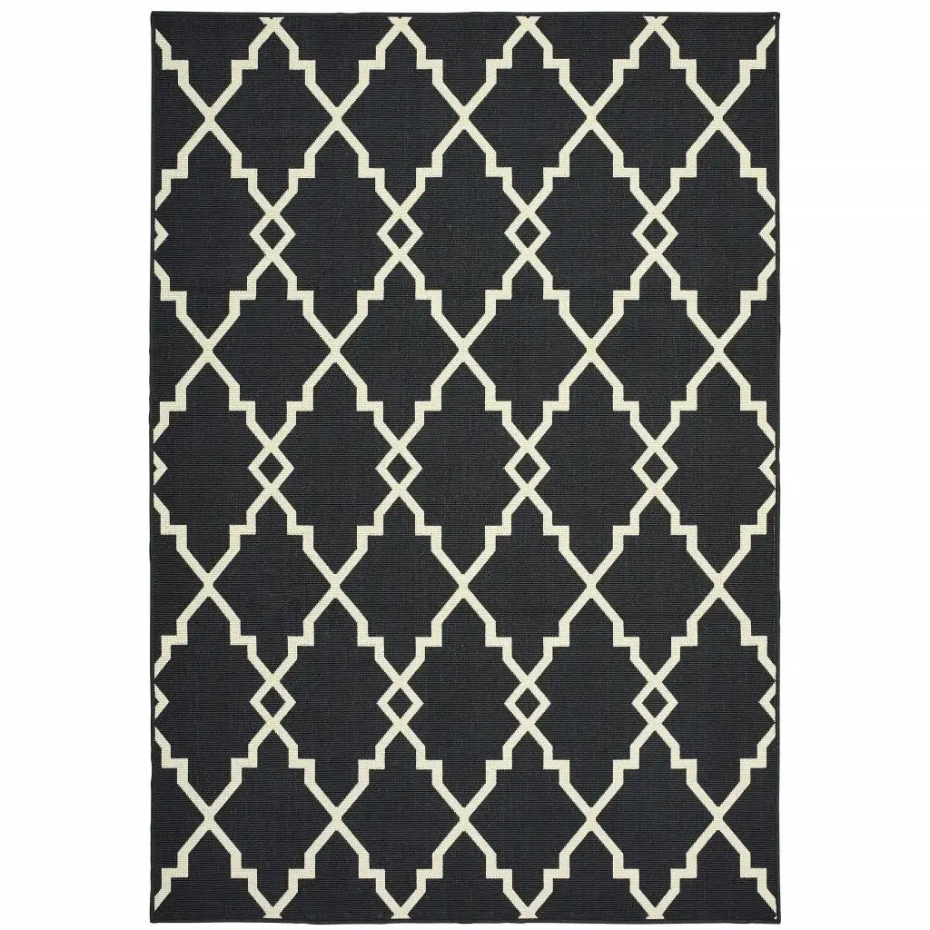 7' X 10' Black and Ivory Indoor Outdoor Area Rug