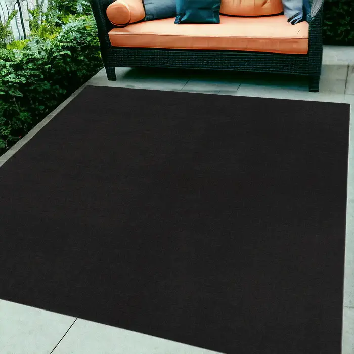 7' X 10' Black Stain Resistant Indoor Outdoor Area Rug - Image 2