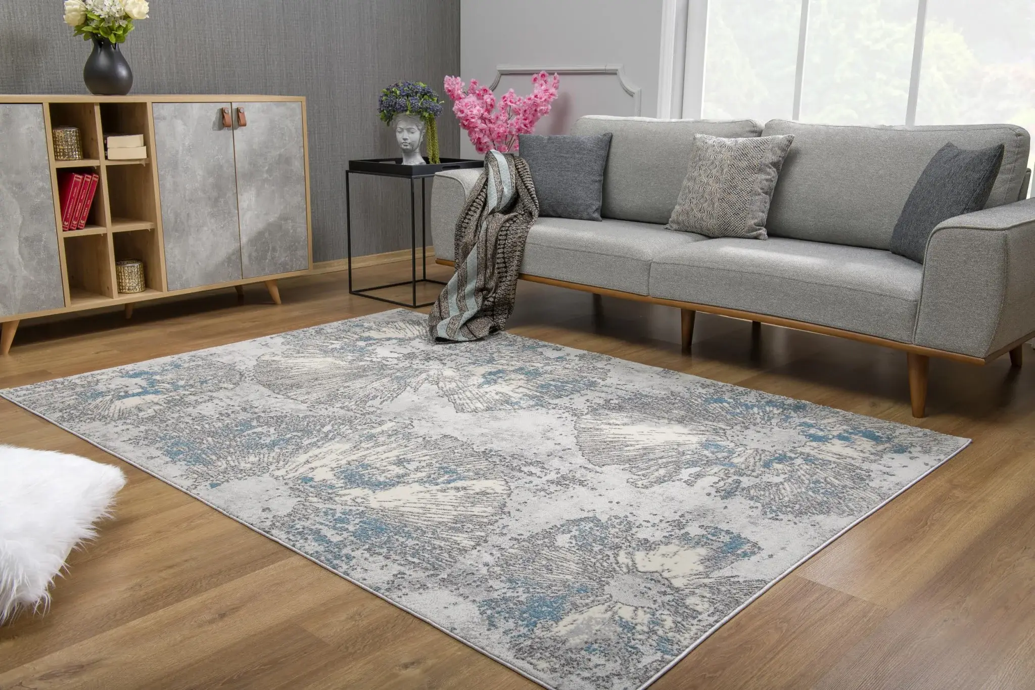 7' X 10' Blue Abstract Circular Motifs Area Rug - Image 5