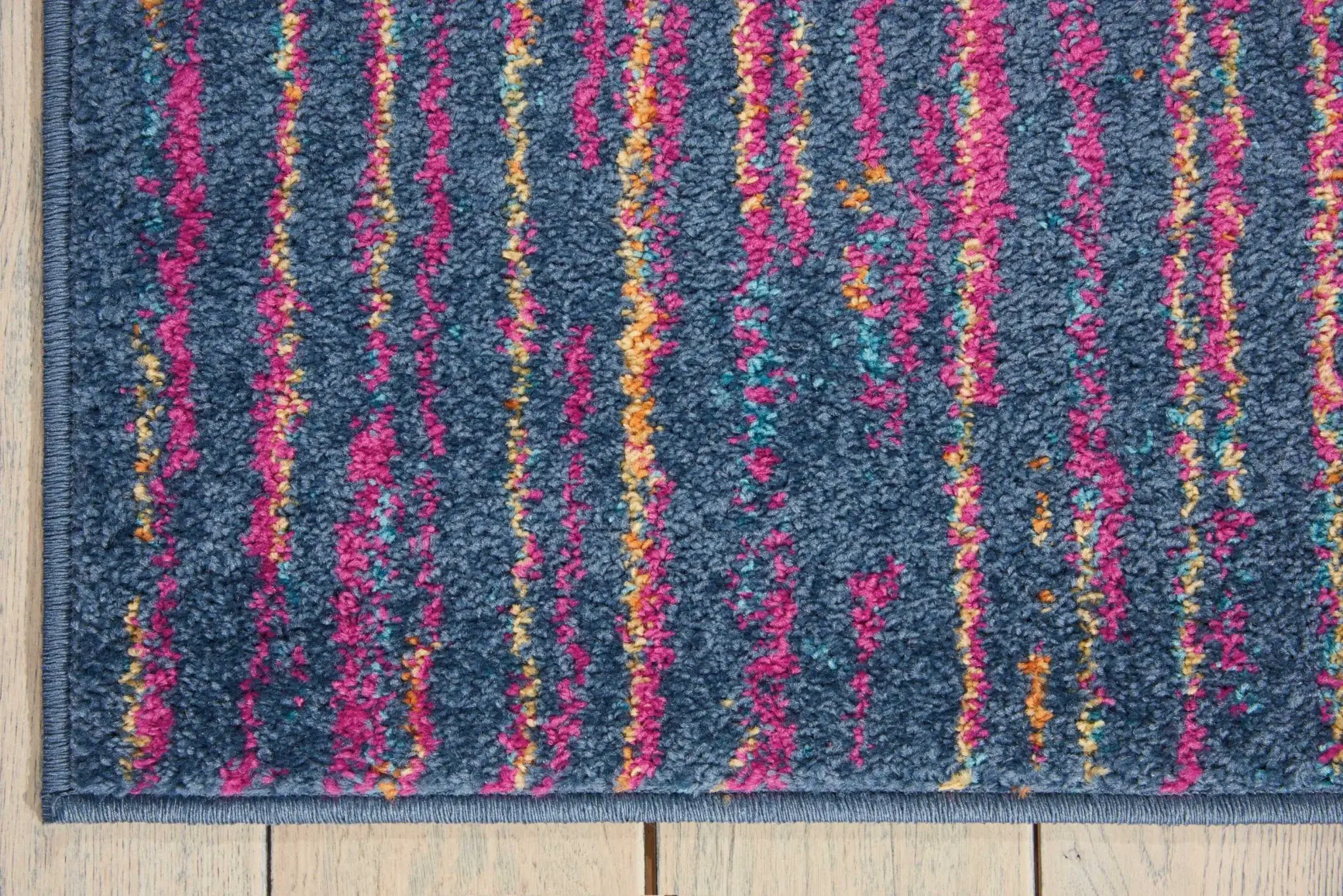7' X 10' Blue And Pink Abstract Power Loom Area Rug - Image 9