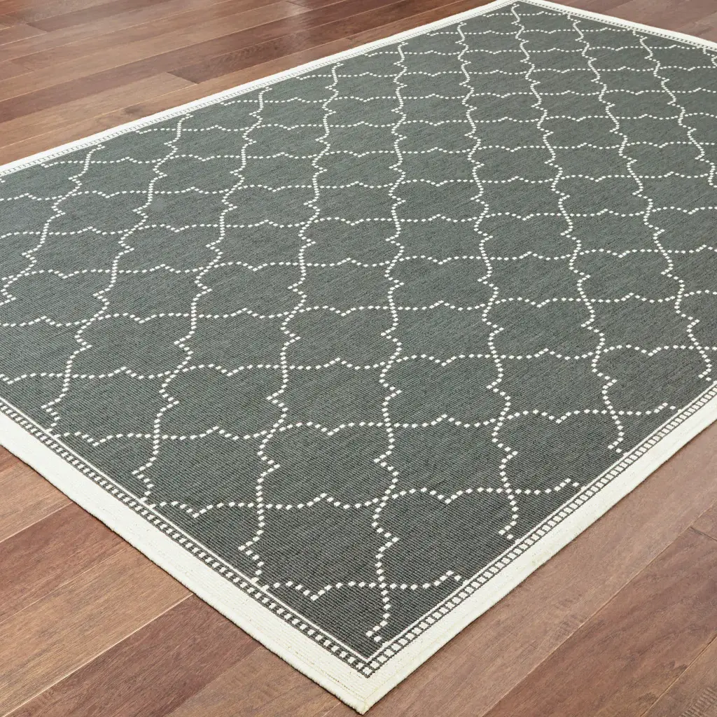 7' X 10' Gray and Ivory Geometric Stain Resistant Indoor Outdoor Area Rug - Image 4