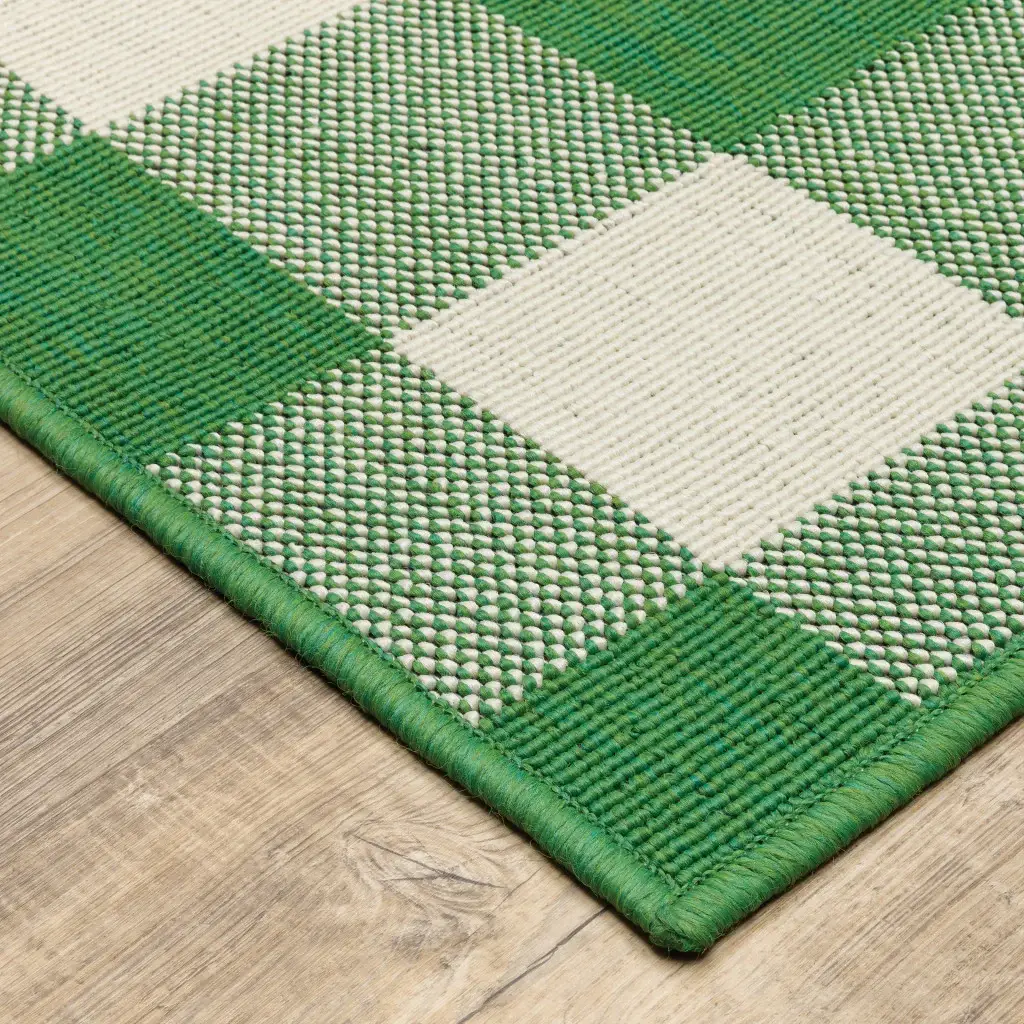 7' X 10' Green and Ivory Geometric Stain Resistant Indoor Outdoor Area Rug - Image 3