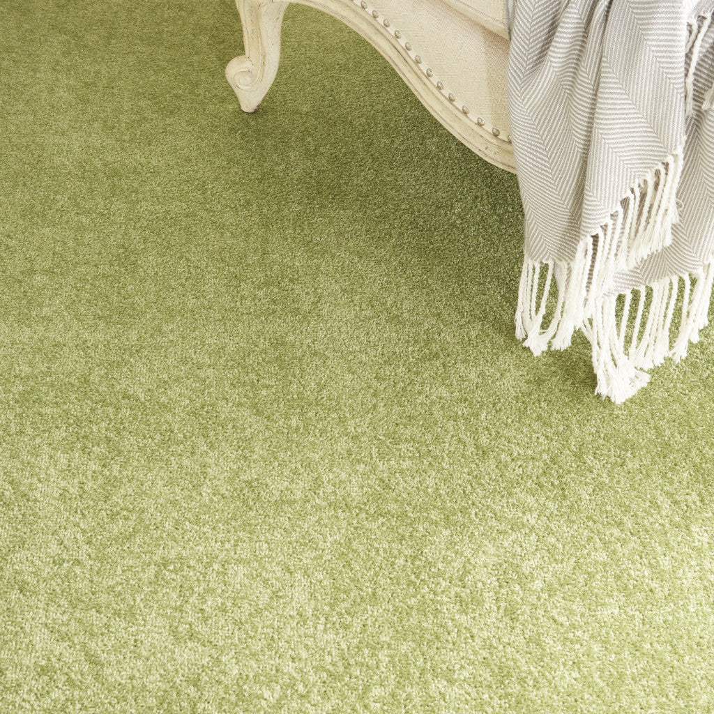 7' X 10' Green Non Skid Indoor Outdoor Area Rug - Image 4