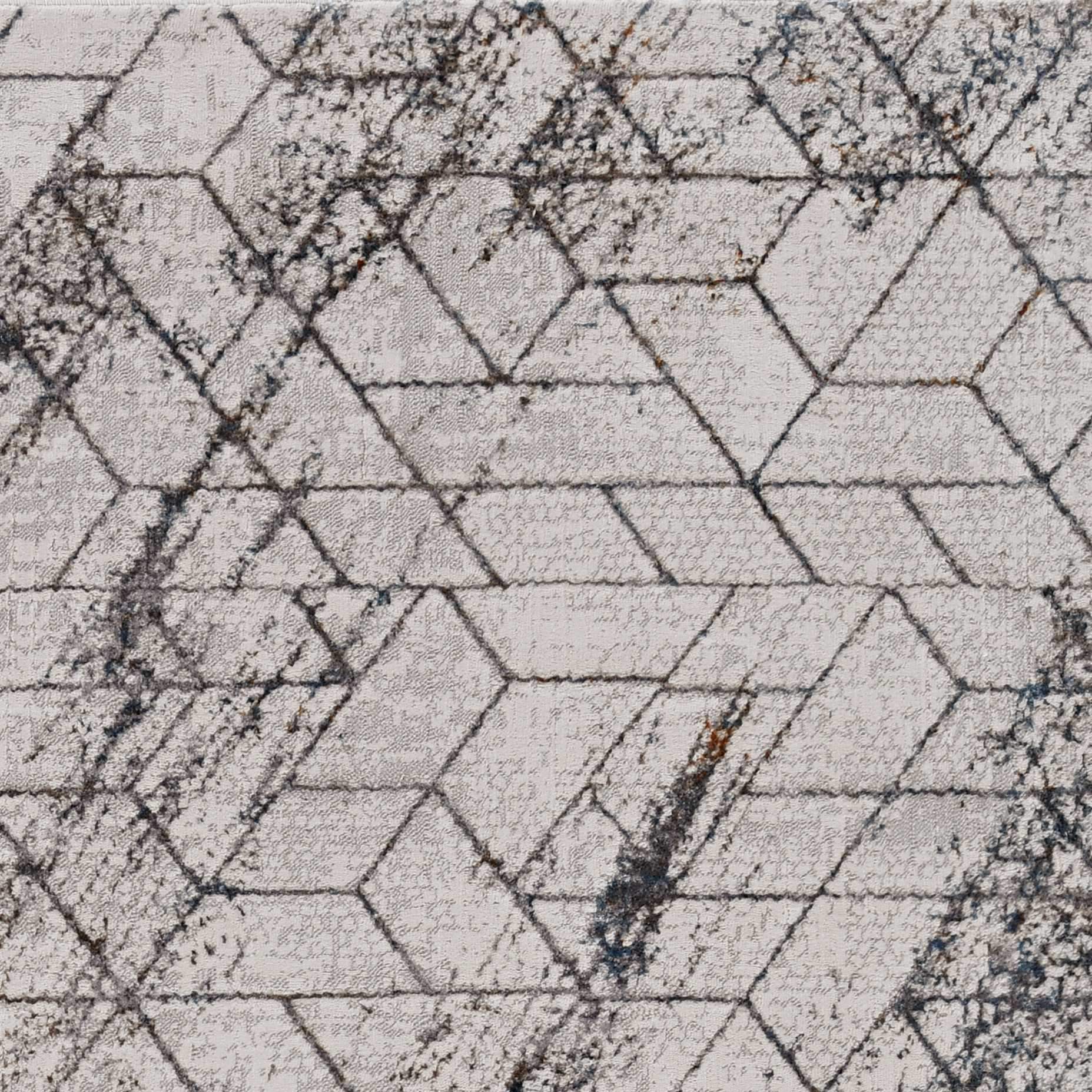7' X 10' Ivory Area Rug - Image 4