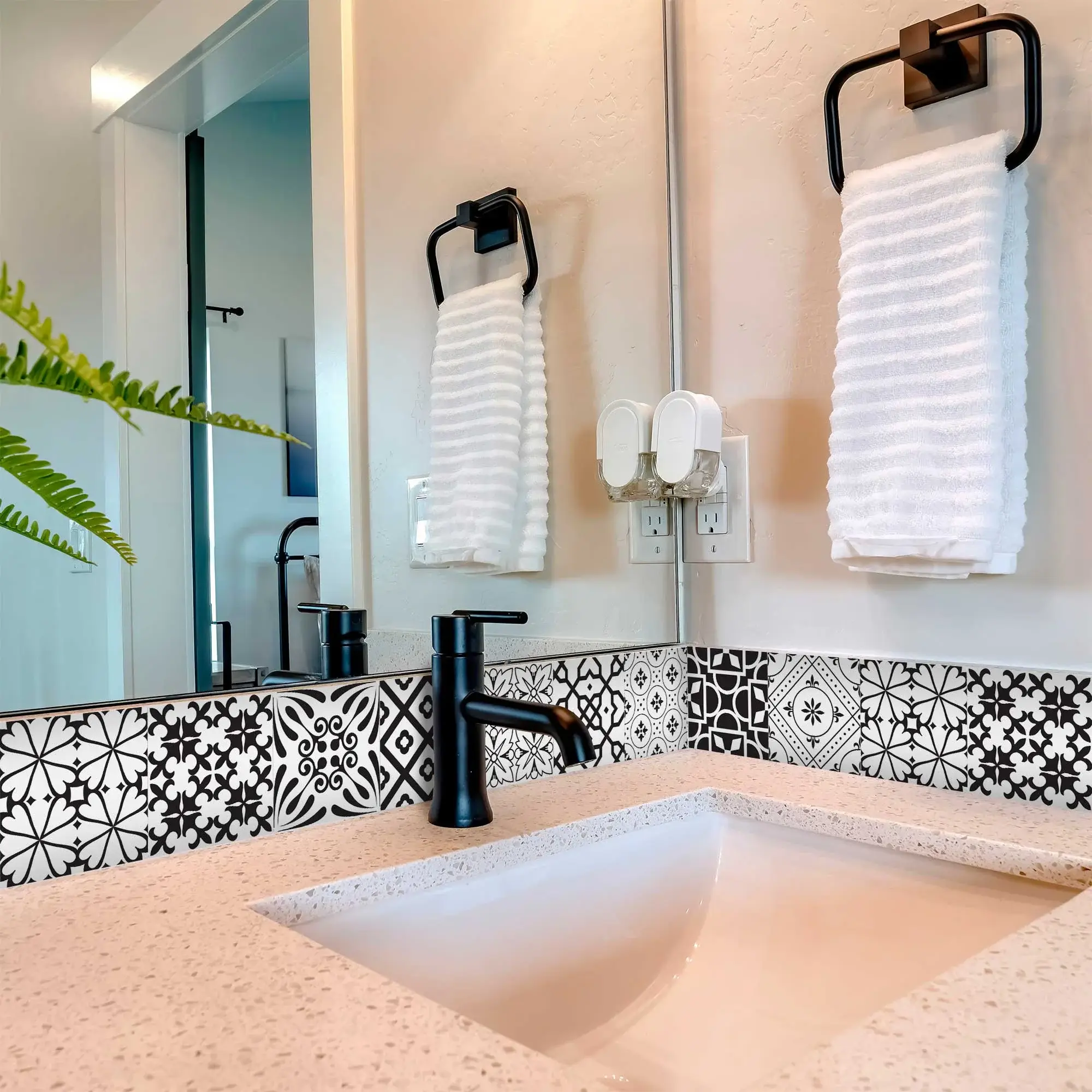 7" X 7" Black And White Mash Peel And Stick Removable Tiles - Image 6