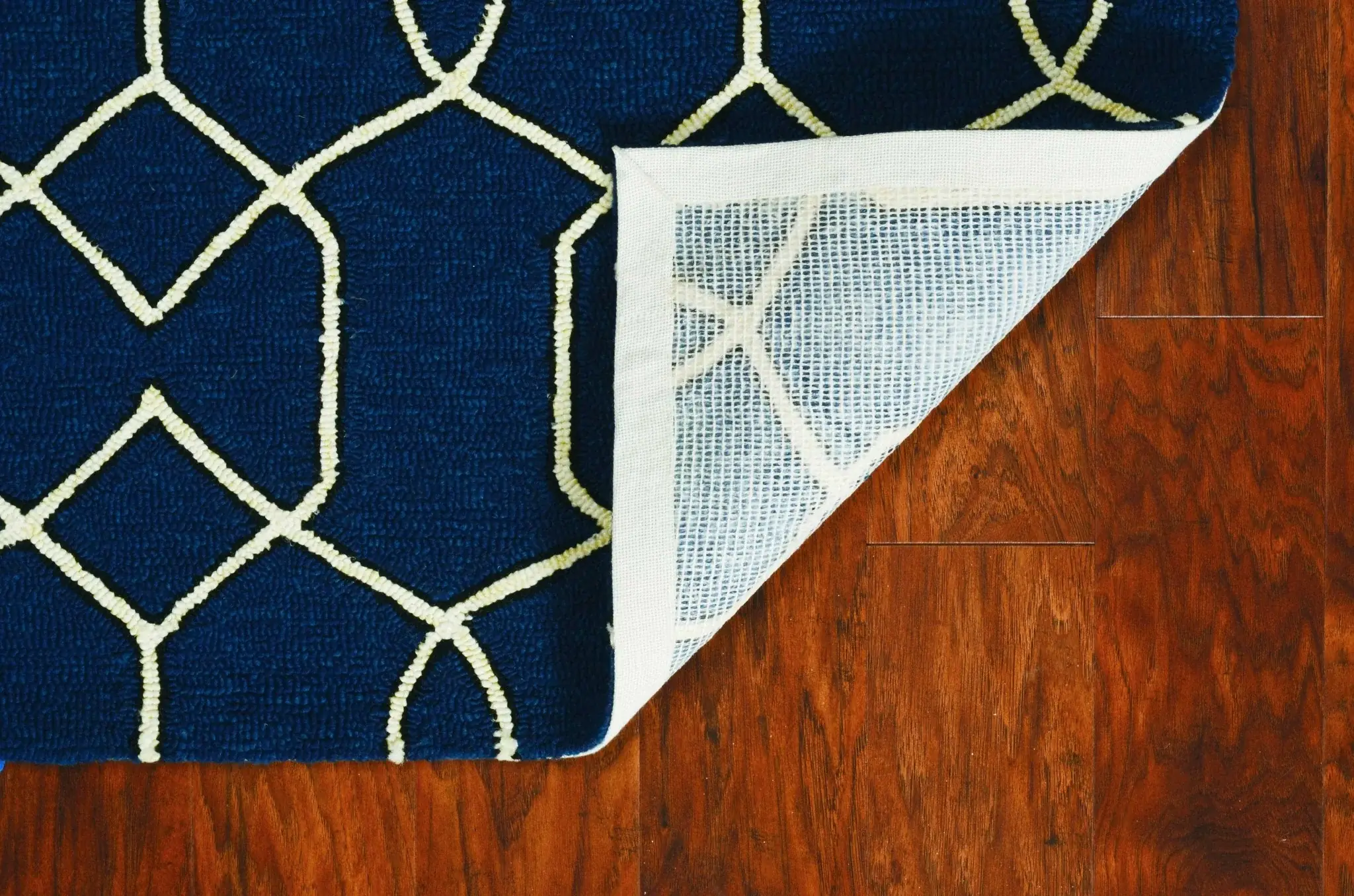 7' X 7' Navy Blue Hand Hooked Area Rug - Image 9
