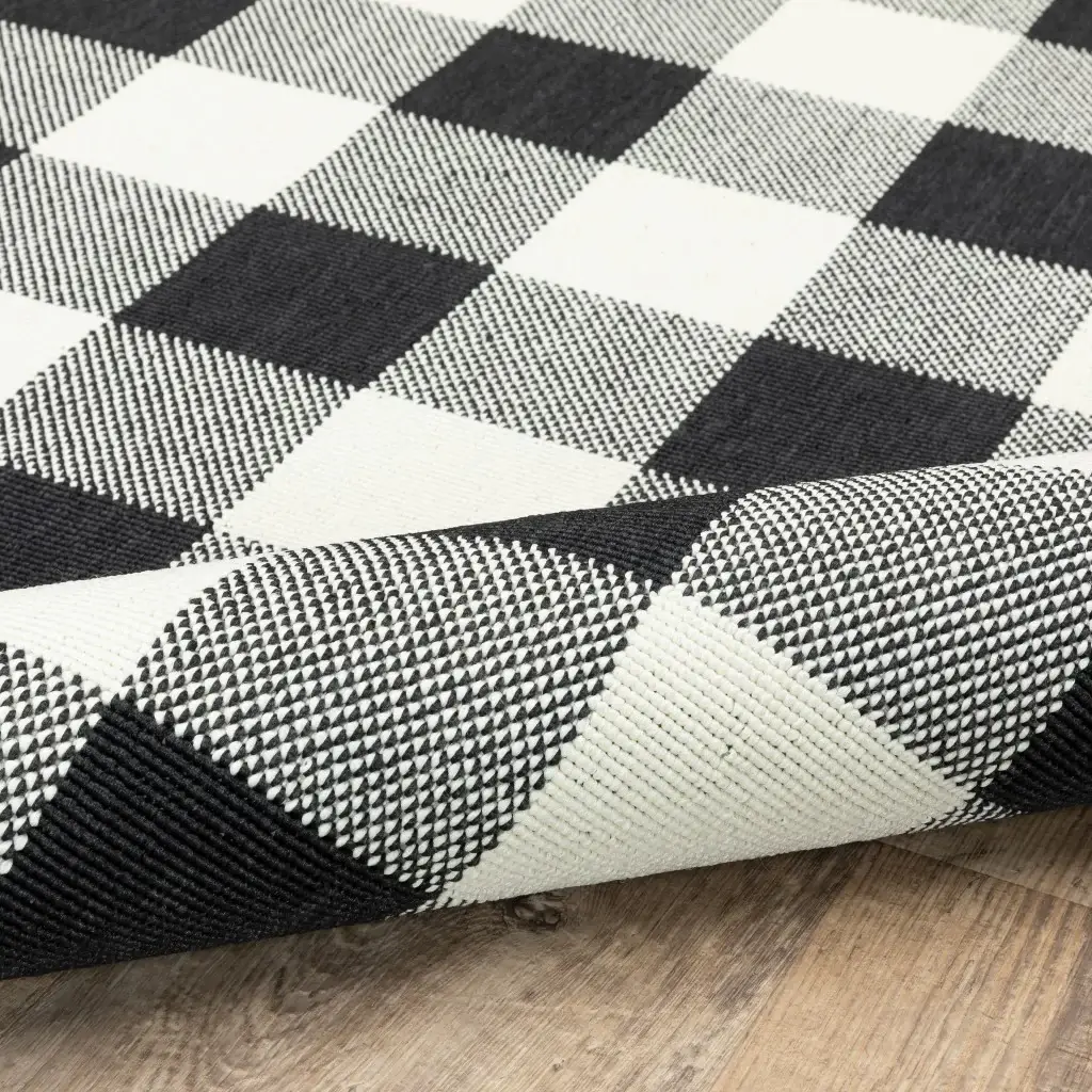 8' X 11' Black and Ivory Indoor Outdoor Area Rug - Image 5
