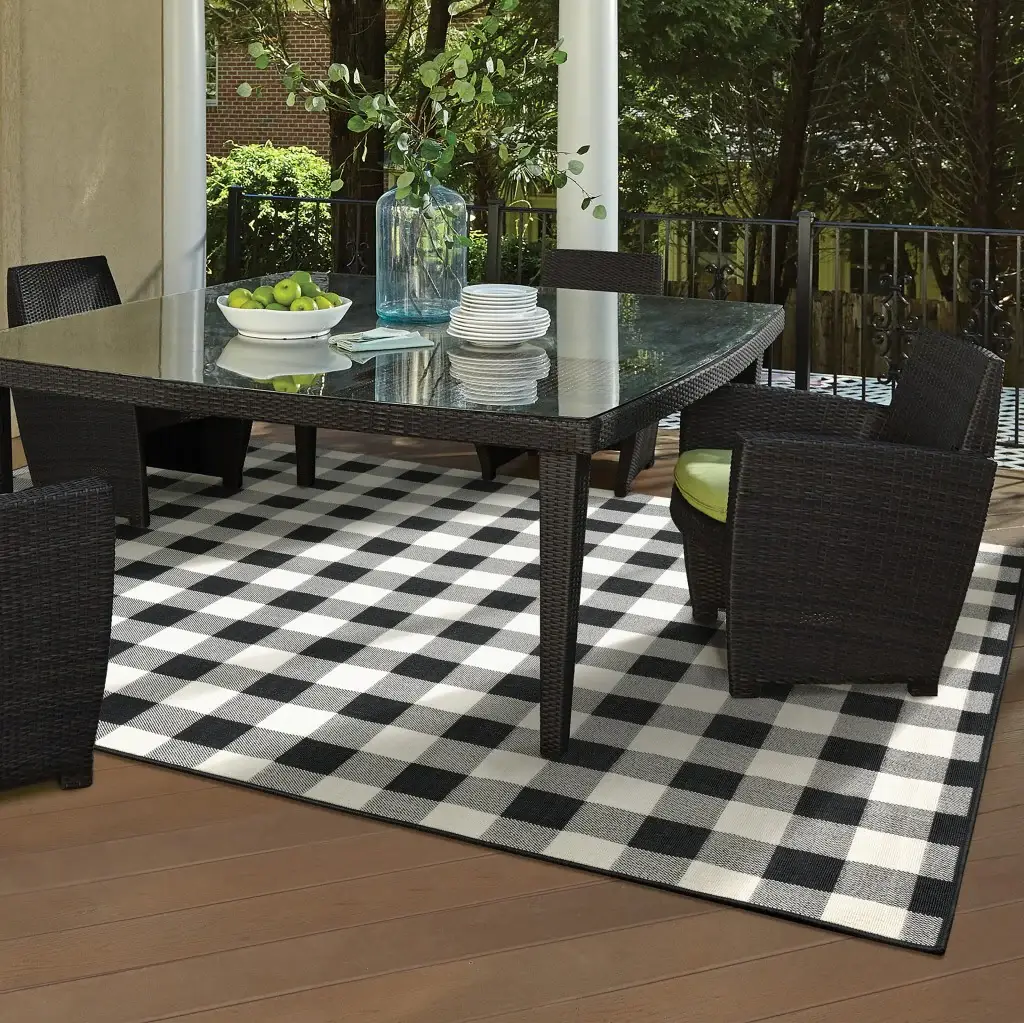 8' X 11' Black and Ivory Indoor Outdoor Area Rug - Image 9