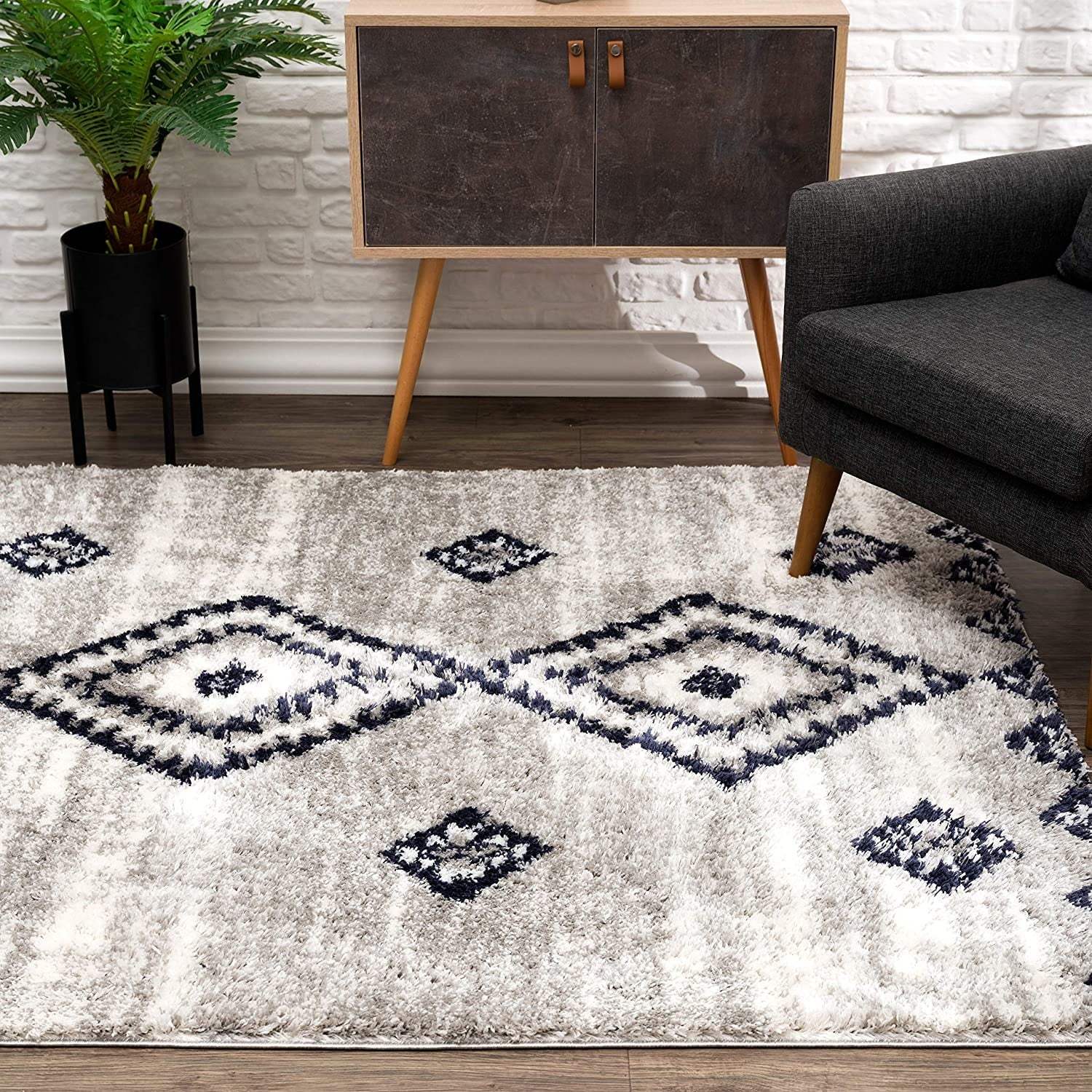 8' X 11' Gray And Navy Boho Chic Area Rug - Image 4