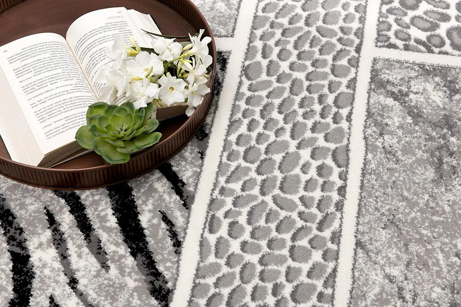 8' X 11' Grey Geometric Power Loom Stain Resistant Area Rug - Image 3