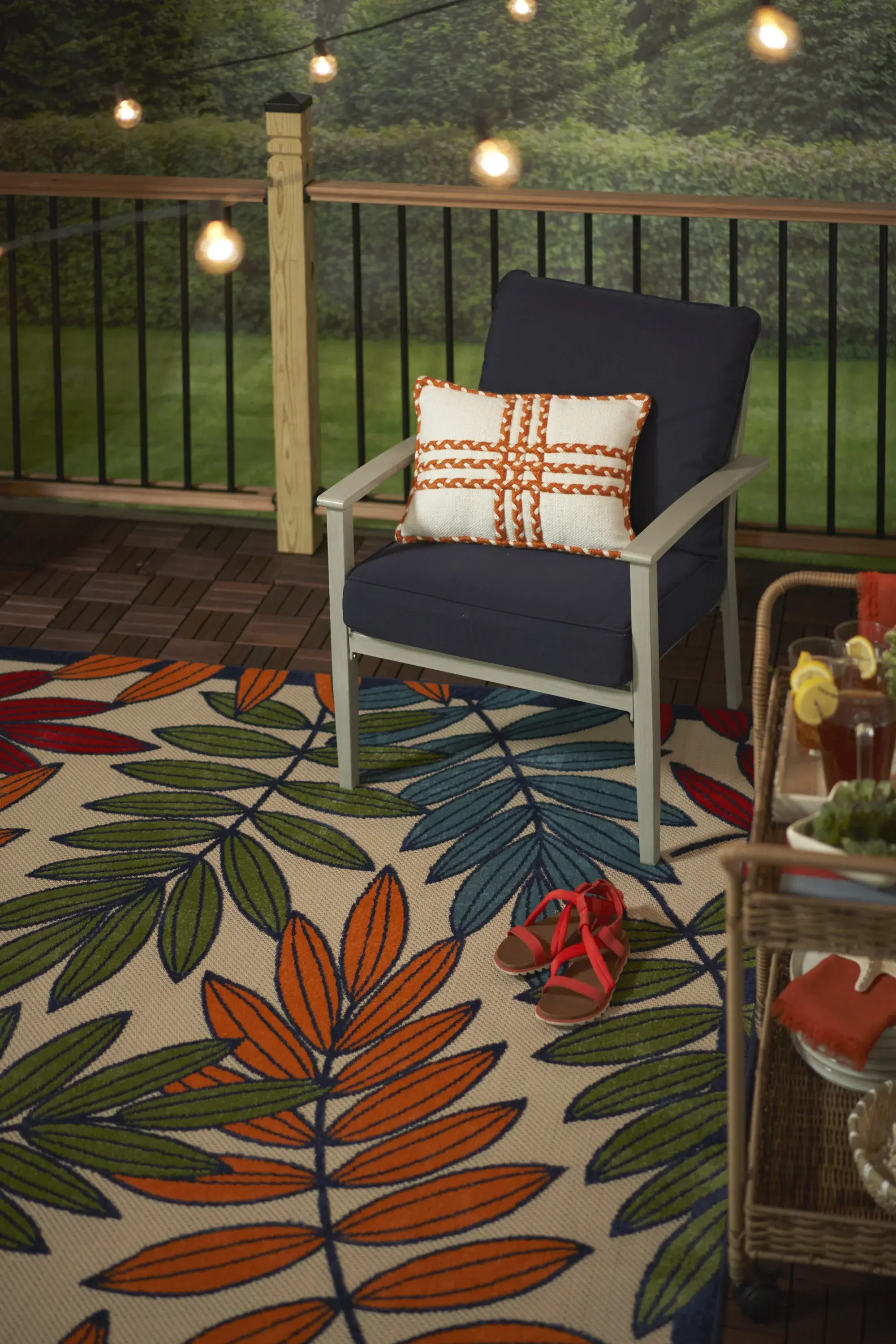 8' X 11' Ivory And Blue Floral Indoor Outdoor Area Rug - Image 8