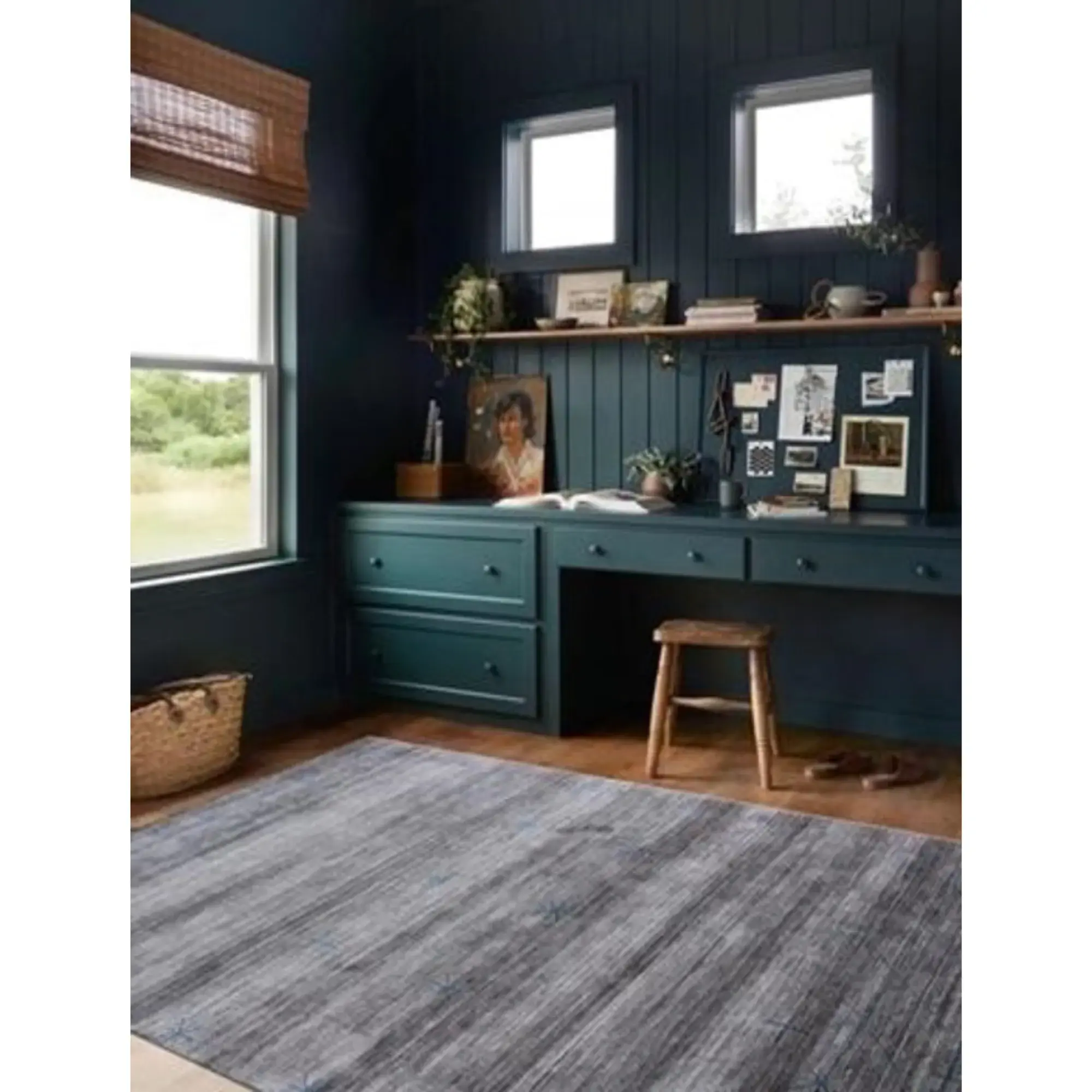8' X 11' Silver And Blue Ombre Hand Loomed Area Rug - Image 4