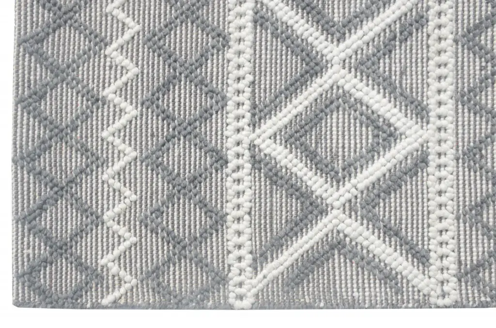 9' X 13' Gray Ivory Diamonds Boho Chic Area Rug - Image 2