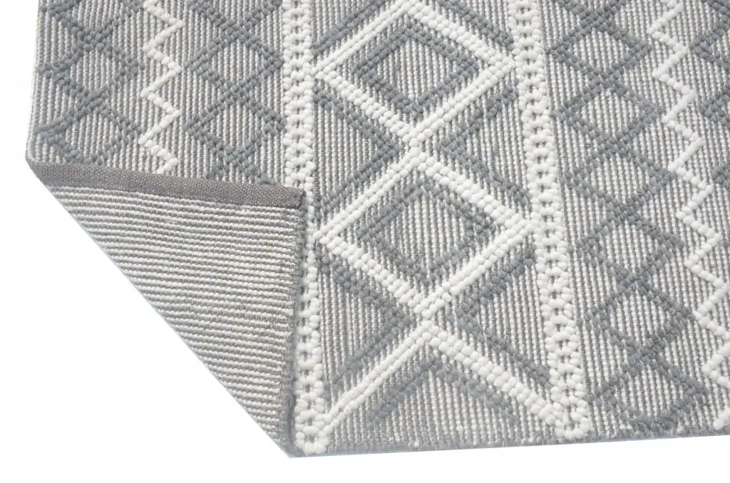9' X 13' Gray Ivory Diamonds Boho Chic Area Rug - Image 3