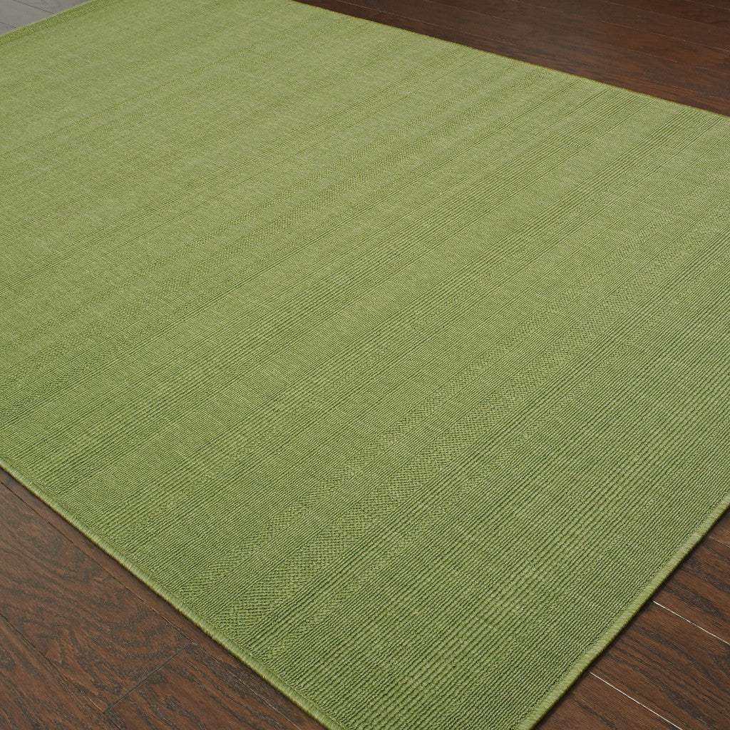 9' X 13' Green Stain Resistant Indoor Outdoor Area Rug - Image 4