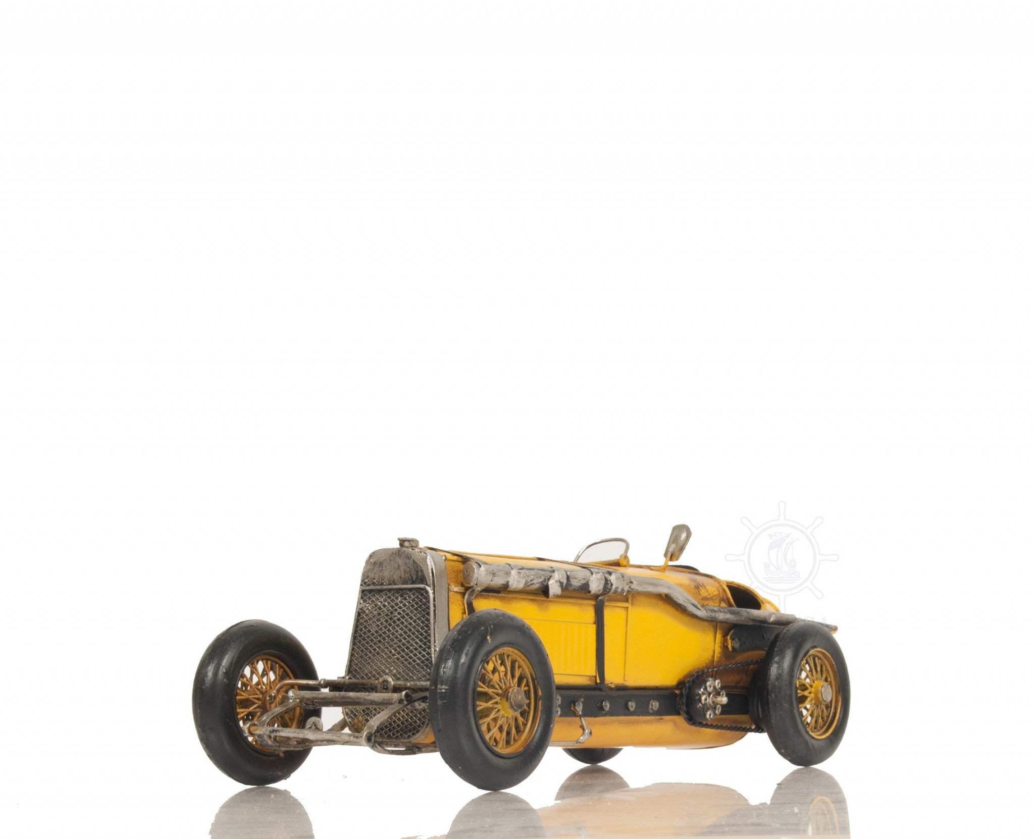 Alfa Romeo P2 Classic Racing Car Sculpture - Image 3