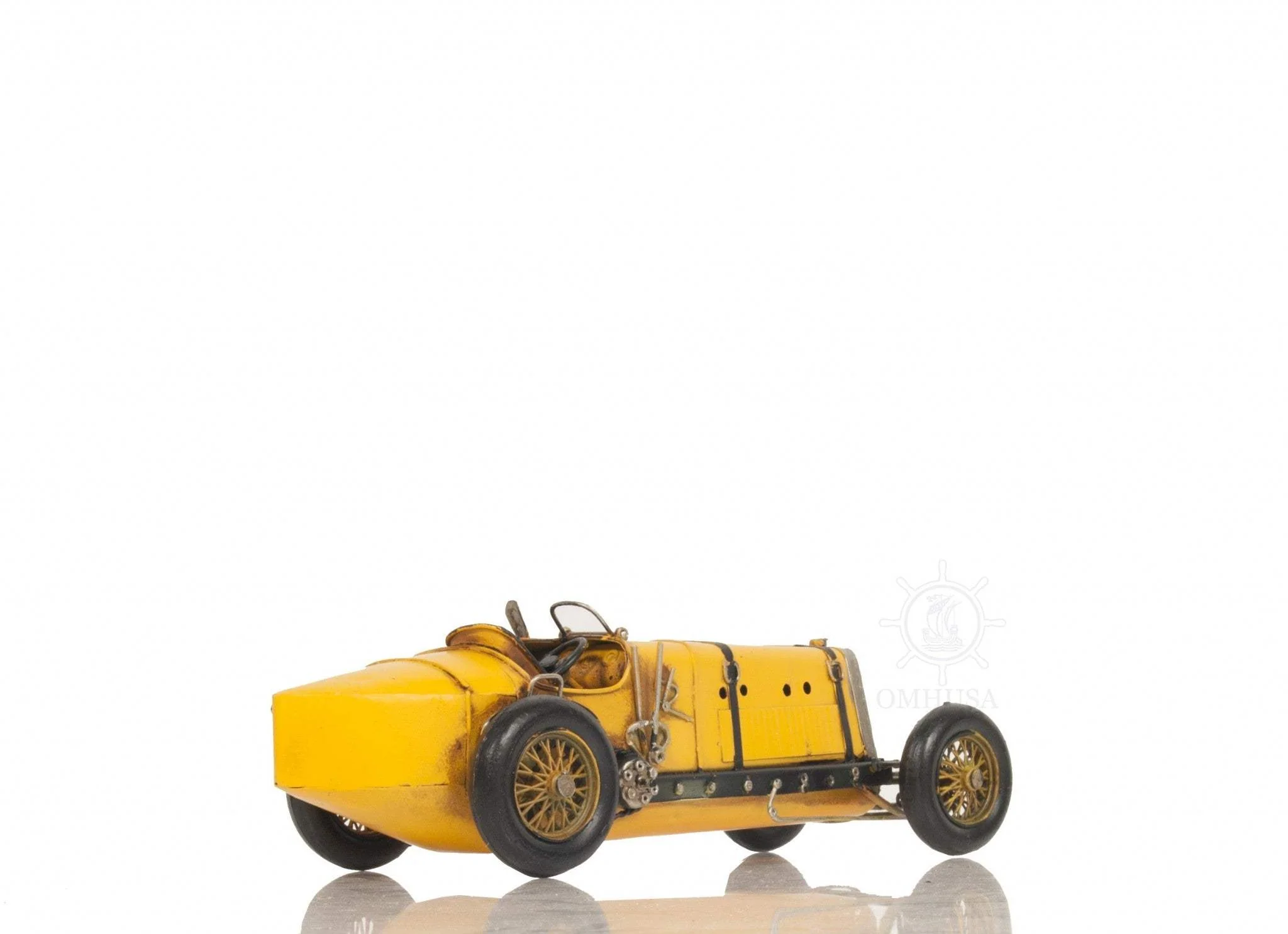 Alfa Romeo P2 Classic Racing Car Sculpture - Image 6