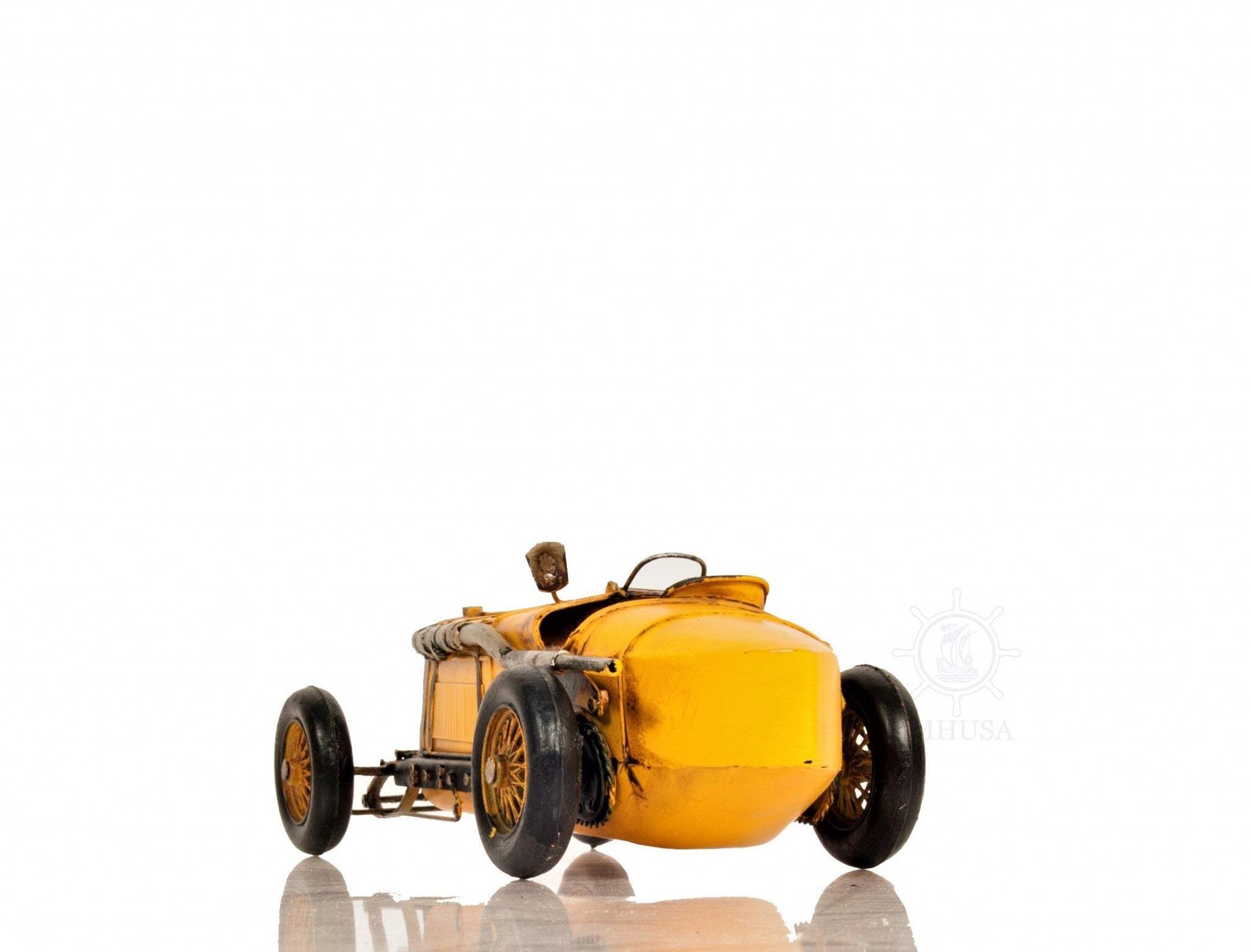 Alfa Romeo P2 Classic Racing Car Sculpture - Image 9