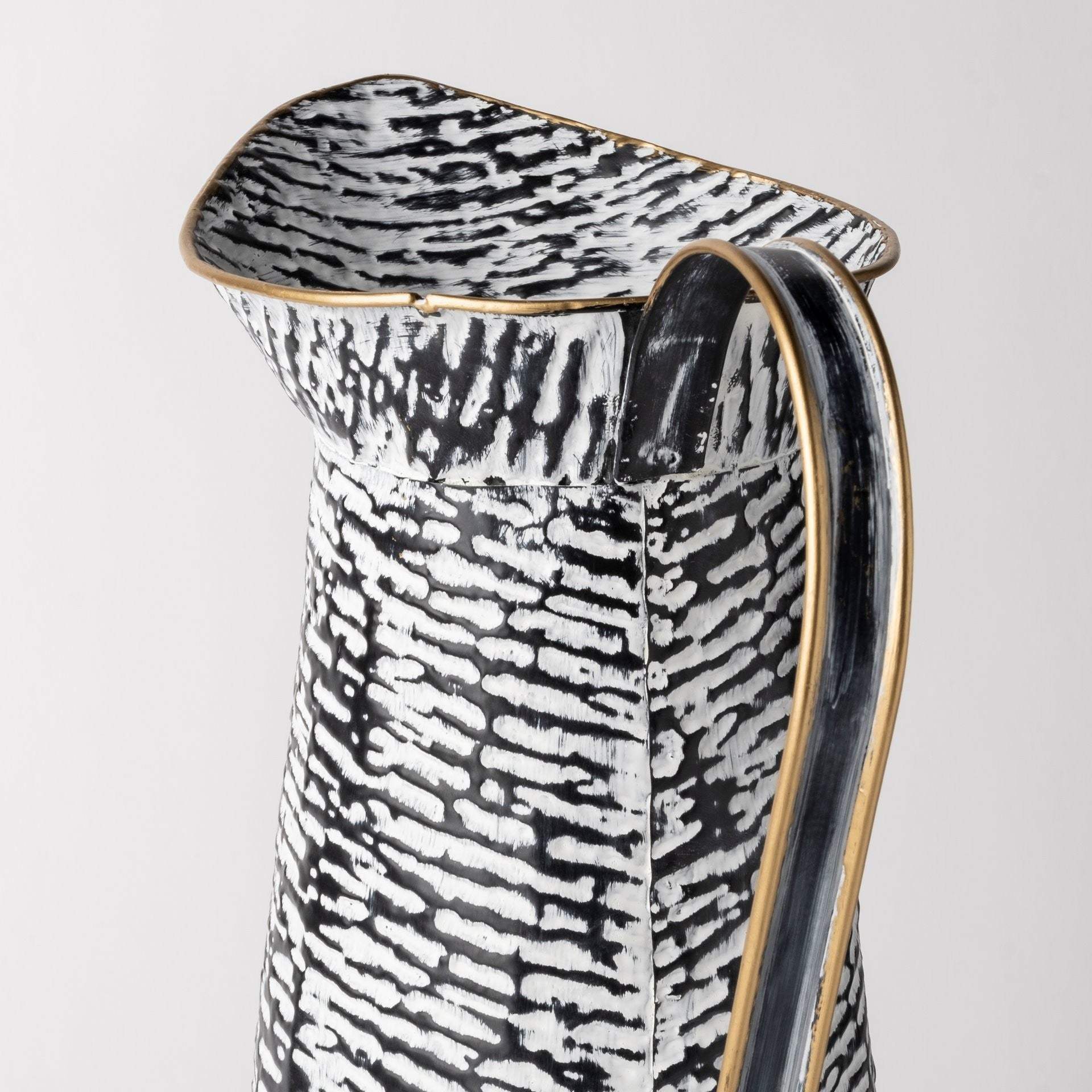 Black And White Textured Jug Vase - Image 6