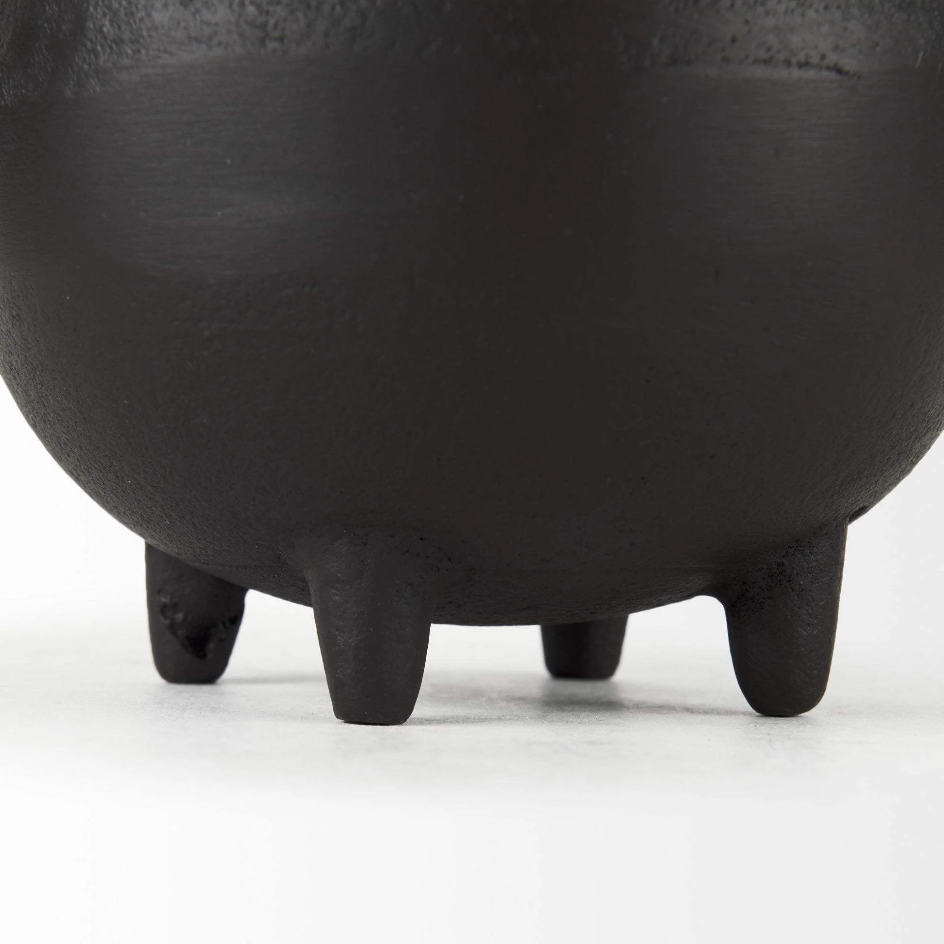 Black Matte Metal Two Handle Vase - Image 9