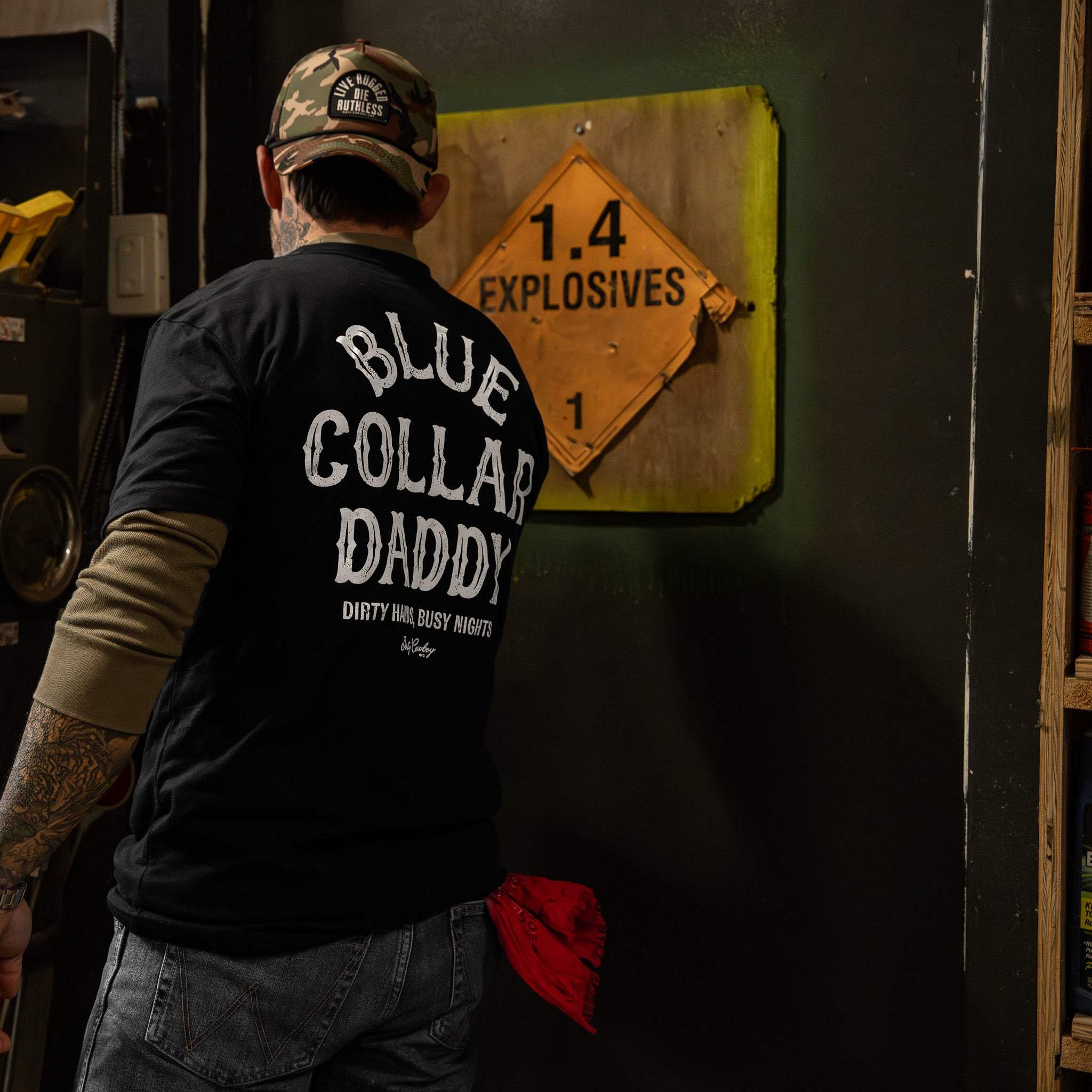 Blue Collar Daddy Men's T-Shirt - Image 9