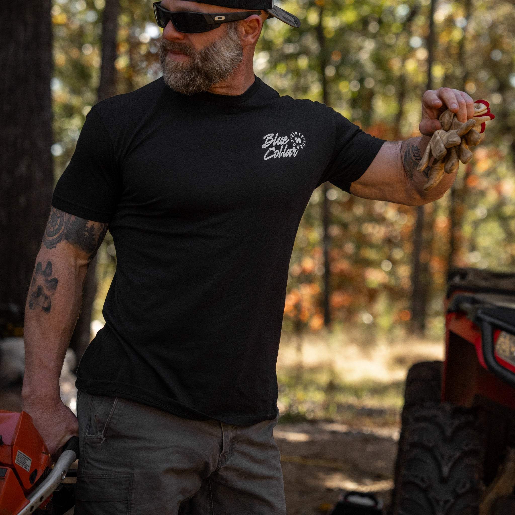 Blue Collar Makes Her Hollar Men's T-Shirt - Image 12