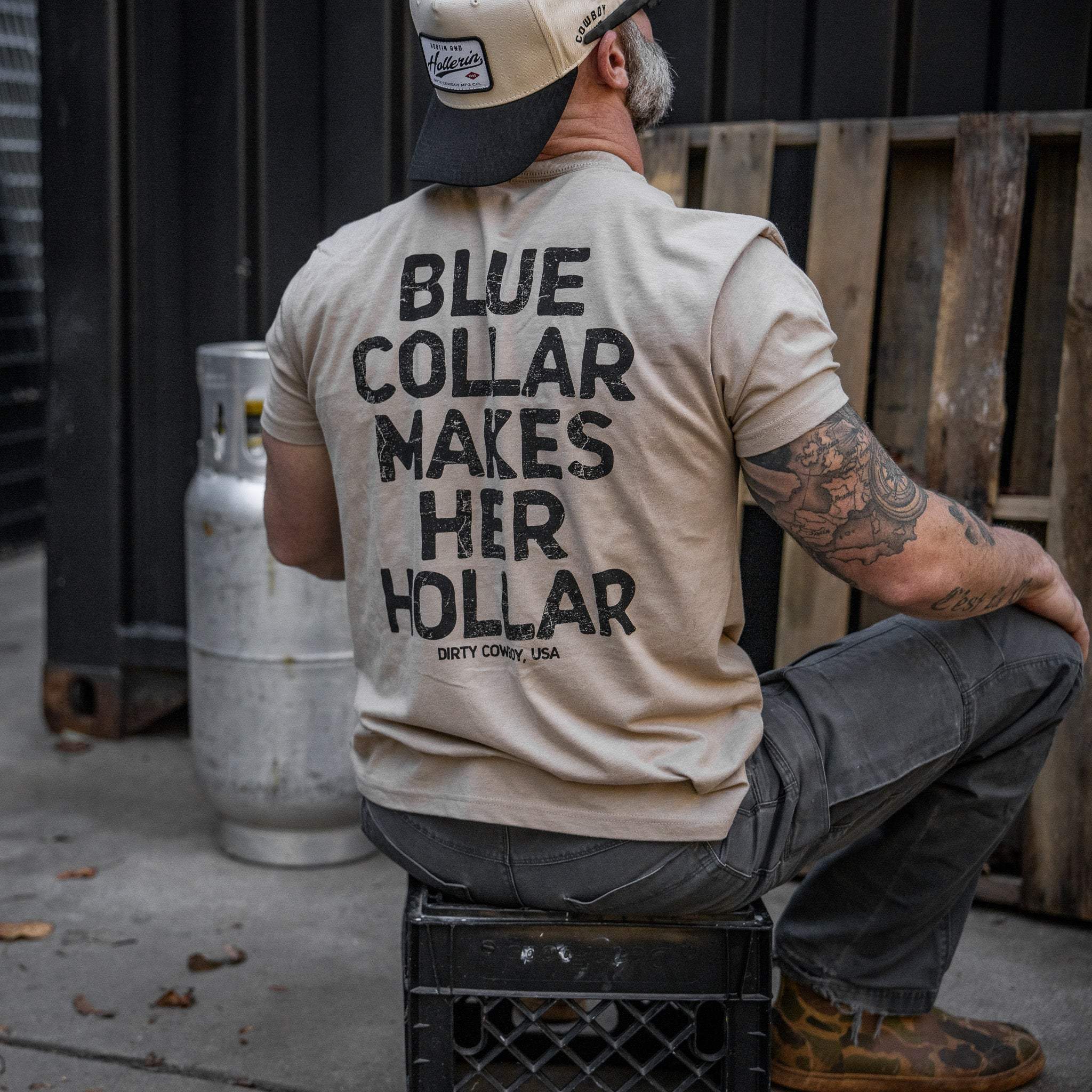 Blue Collar Makes Her Hollar Men's T-Shirt - Image 21