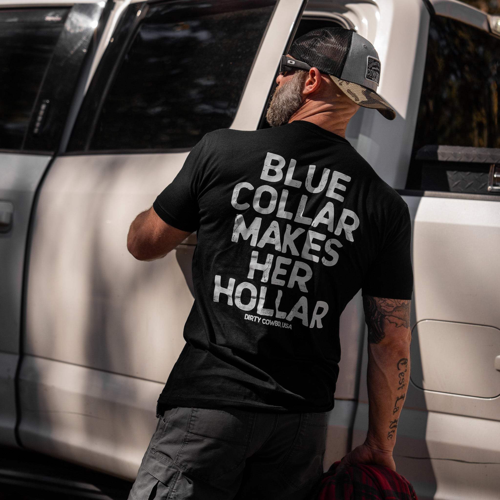 Blue Collar Makes Her Hollar Men's T-Shirt - Image 6