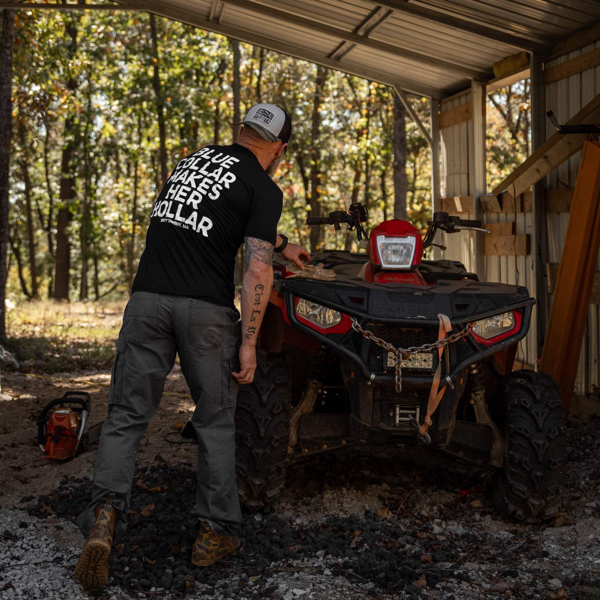 Blue Collar Makes Her Hollar Men's T-Shirt - Image 9