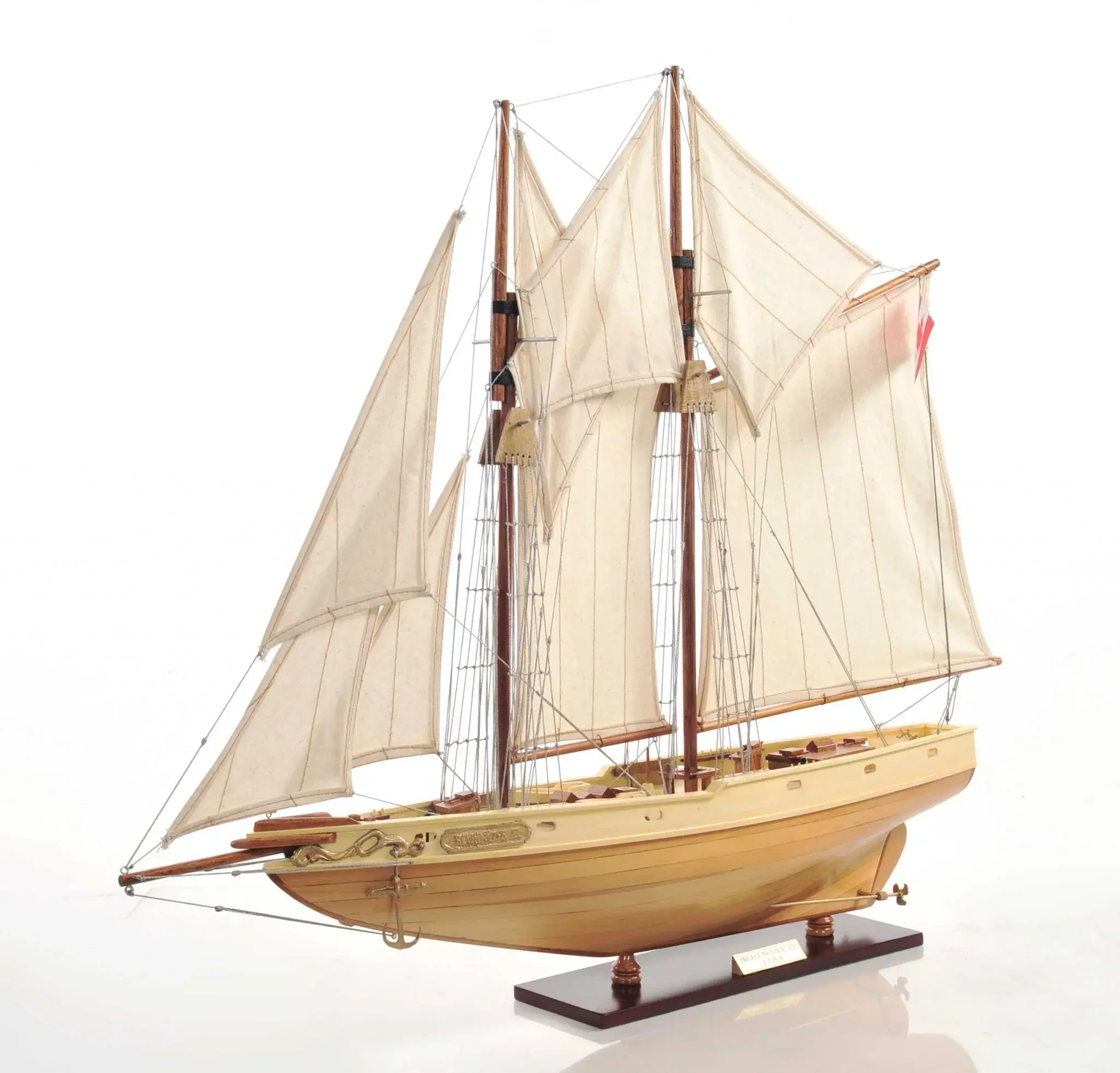 Bluenose Model In Light Brown Finish - Image 4