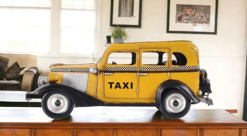 c1933 Vintage Checker Taxi Cab Model Sculpture - Image 2