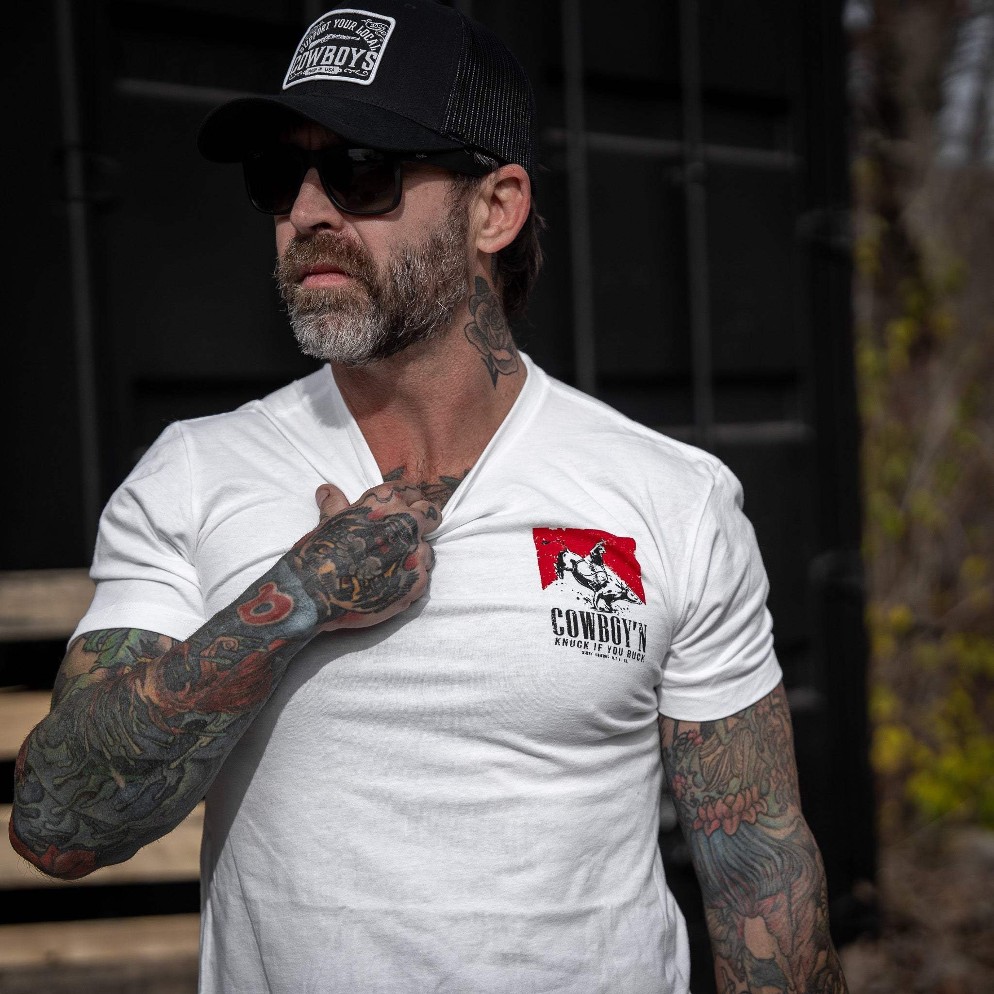 Cowboy'n Knuck If You Buck Rodeo Men's T-Shirt - Image 5