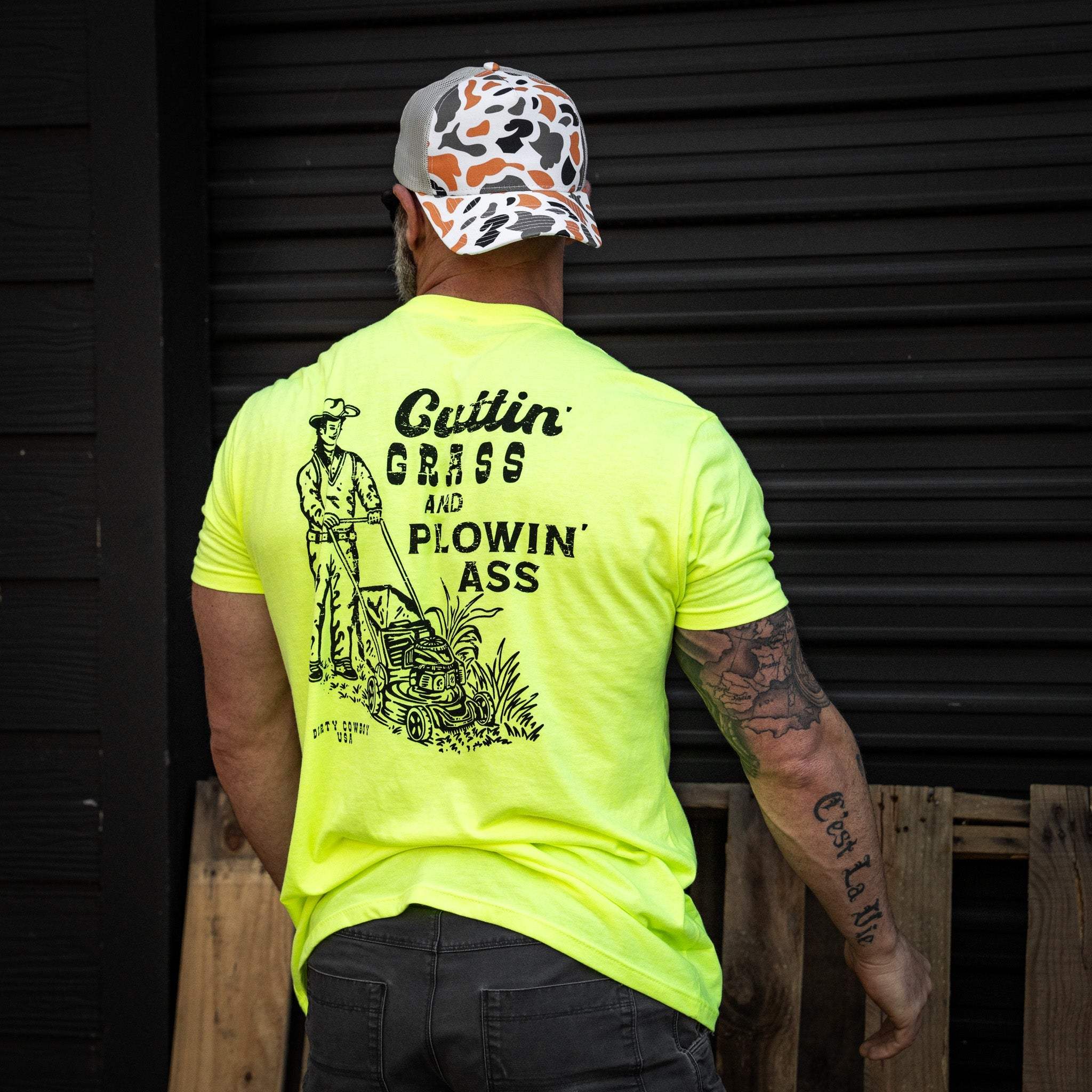 Cutting Grass & Plowin' Ass Men's T-Shirt - Image 11