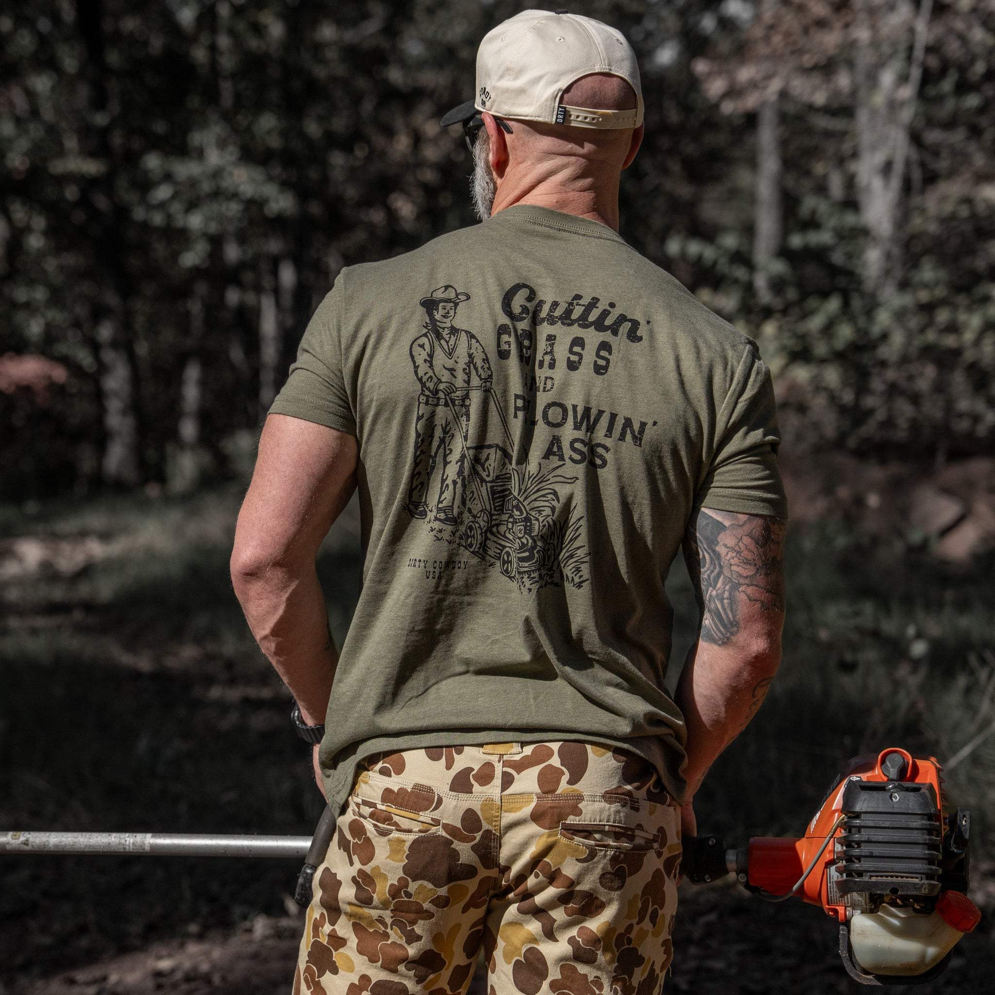 Cutting Grass & Plowin' Ass Men's T-Shirt - Image 14