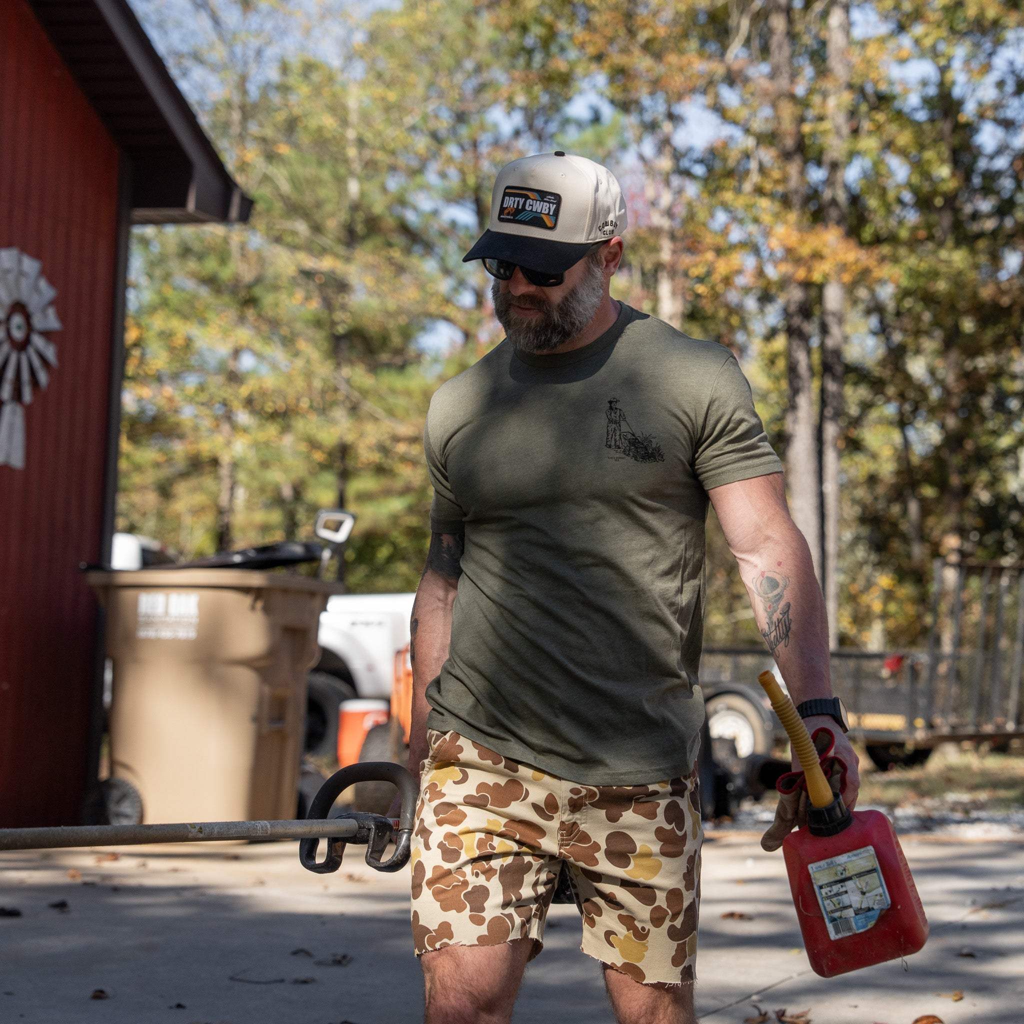 Cutting Grass & Plowin' Ass Men's T-Shirt - Image 15