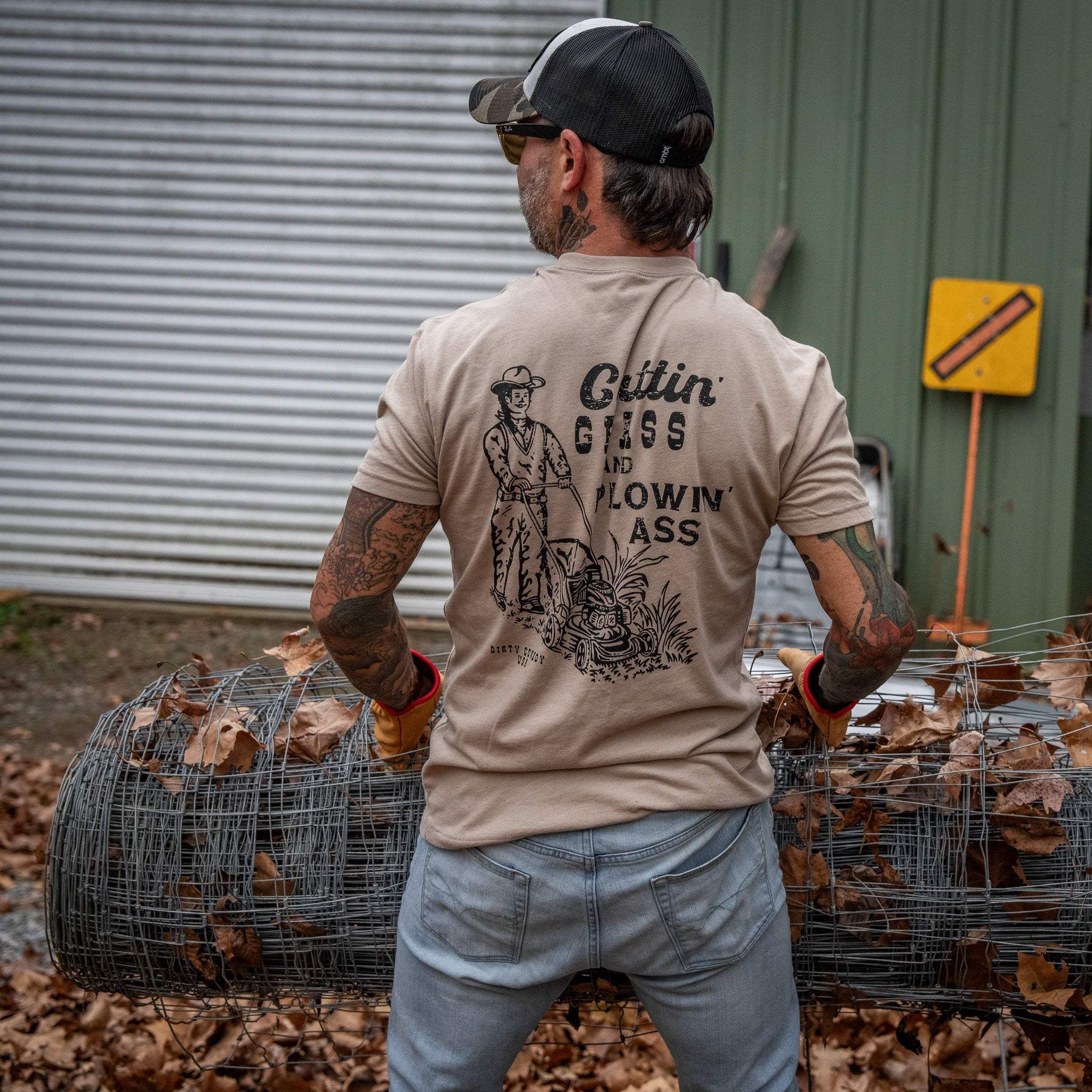 Cutting Grass & Plowin' Ass Men's T-Shirt - Image 19