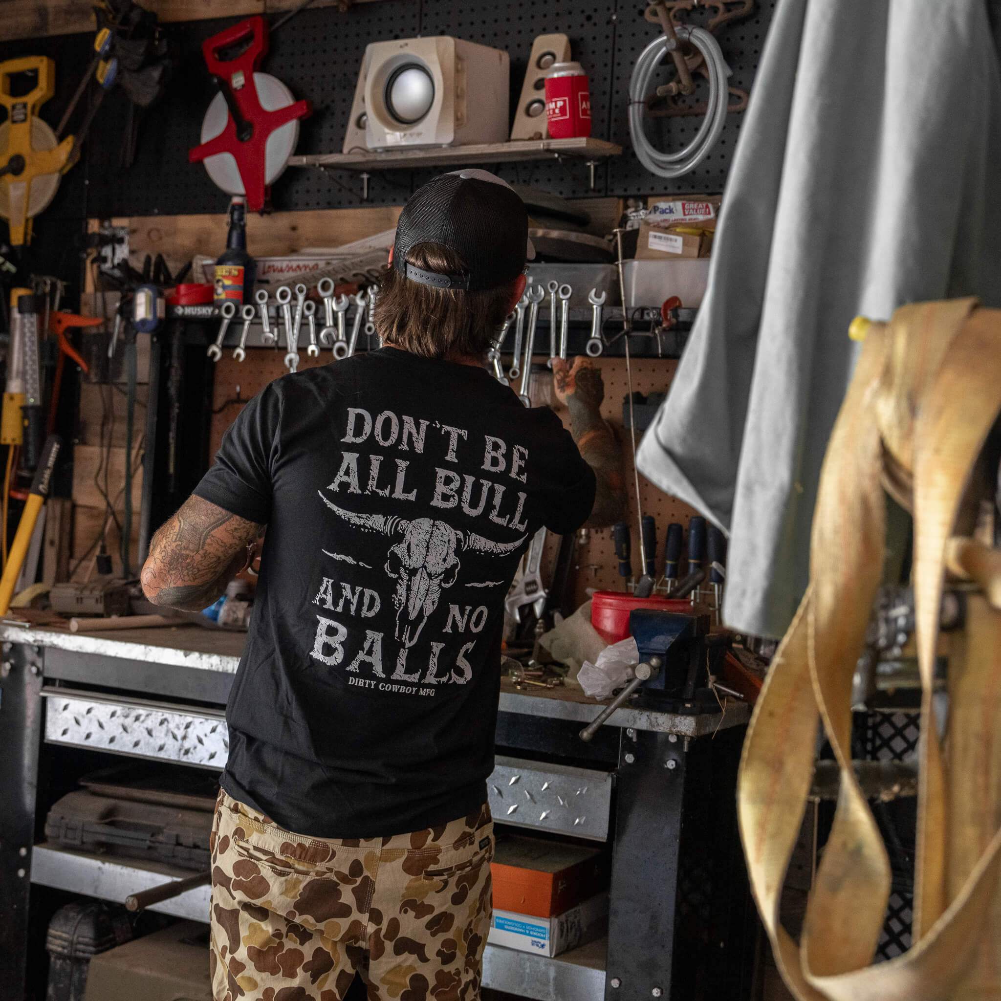 Don't Be All Bull And No Balls Men's T-Shirt - Image 4