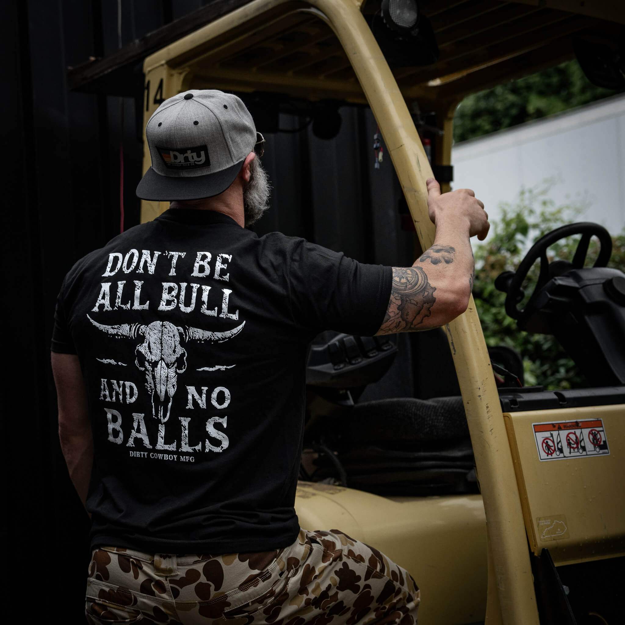 Don't Be All Bull And No Balls Men's T-Shirt - Image 6