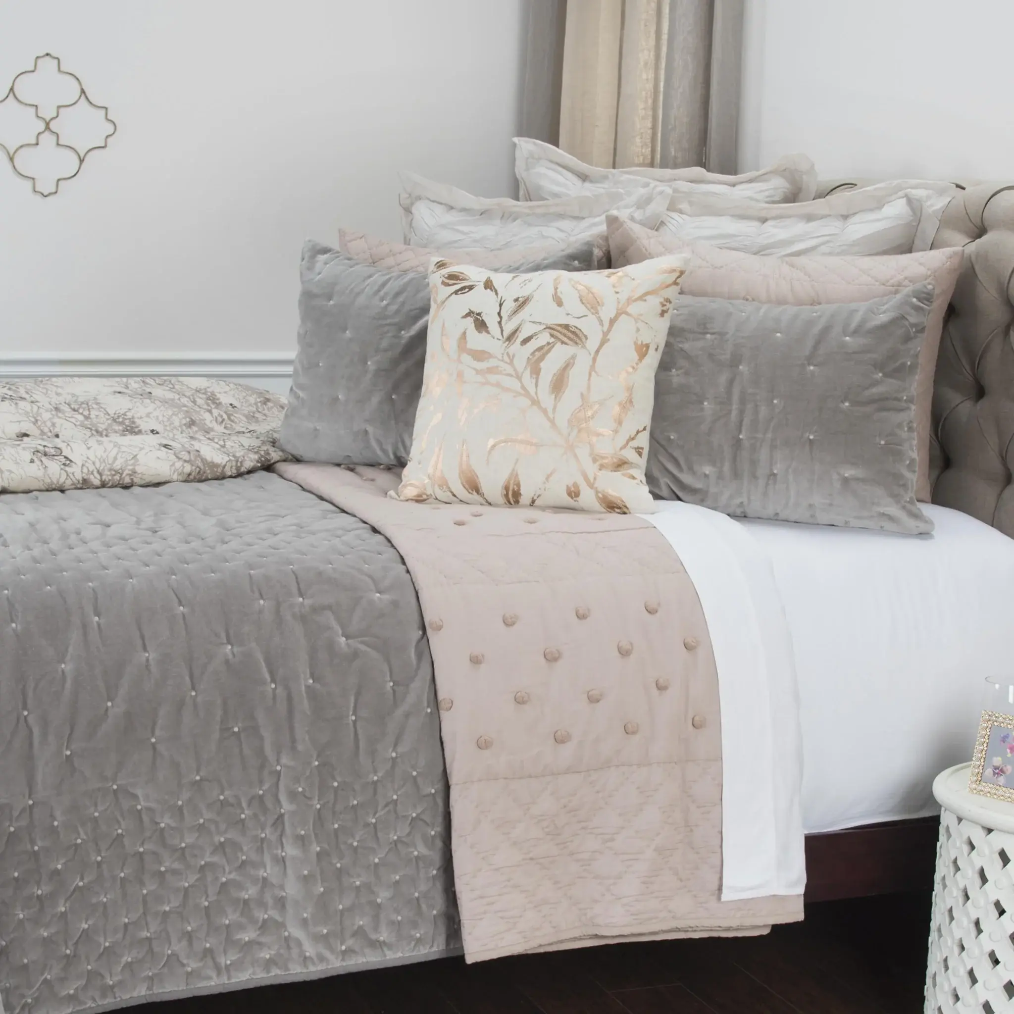 Gray Queen 100% Cotton 300 Thread Count Dry Clean Only Down Alternative Comforter - Image 7