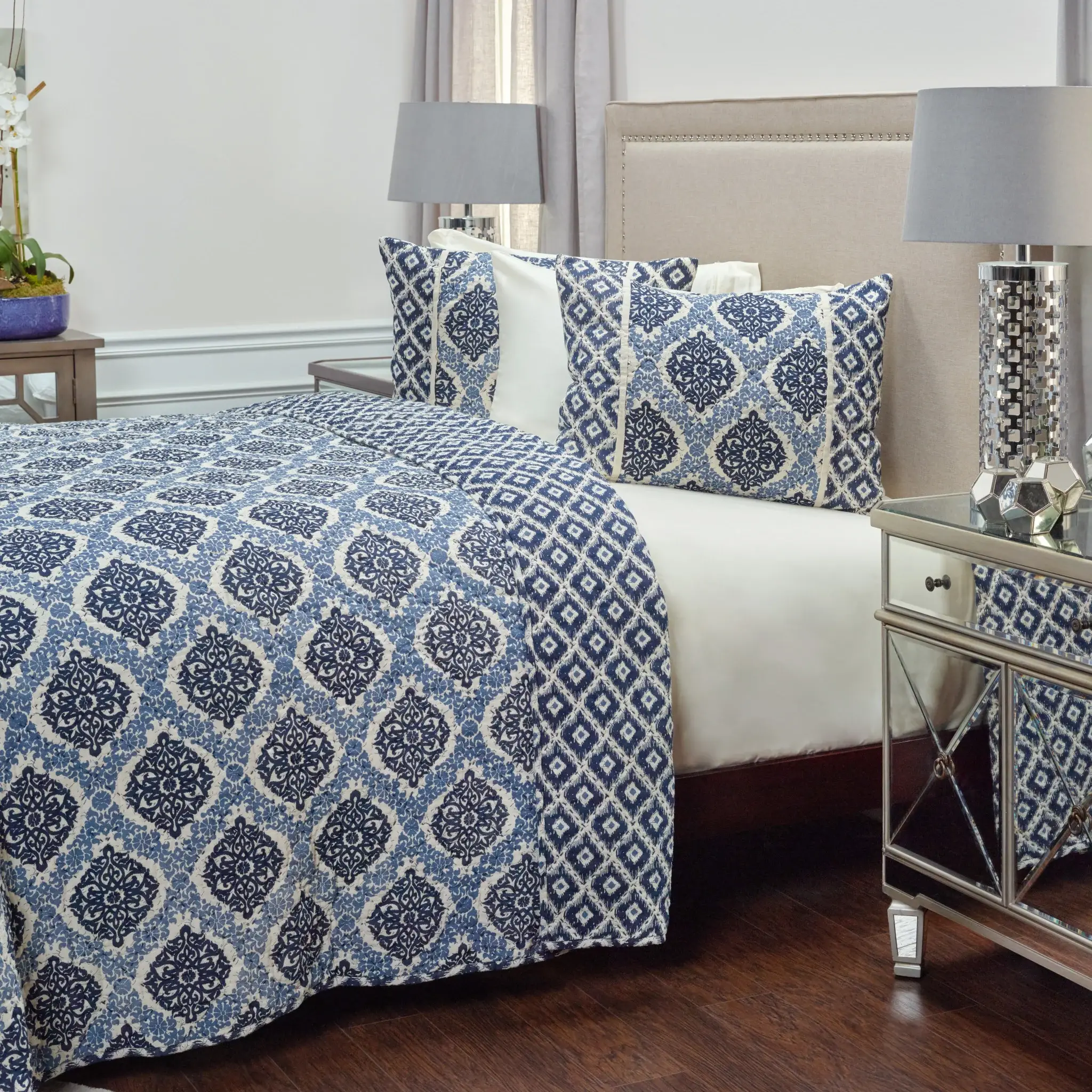 Indigo Queen 100% Cotton 300 Thread Count Machine Washable Down Alternative Comforter - Image 4