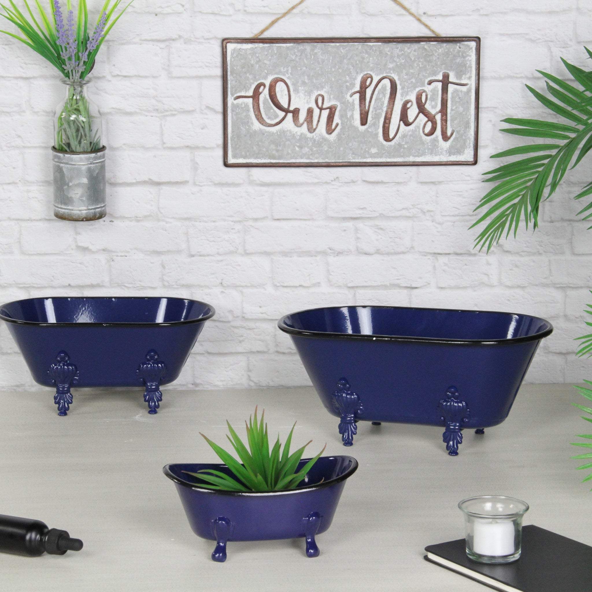 Jumbo Royal Blue Bathtub Decorative Sculpture - Image 9