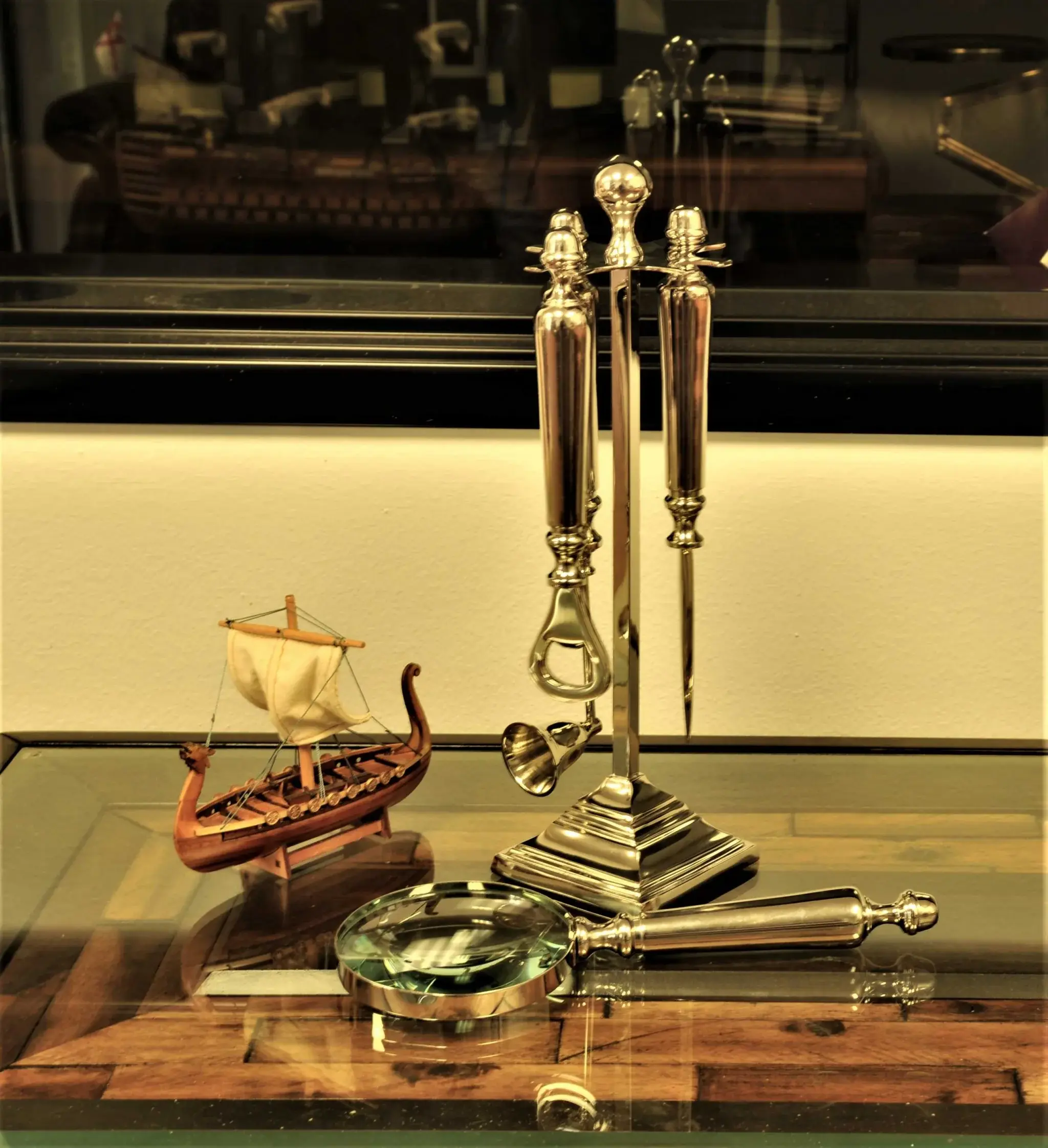 Magnifying Glassletter Openerbottle Openerand A Candle Snuffer Functional Decor - Image 7