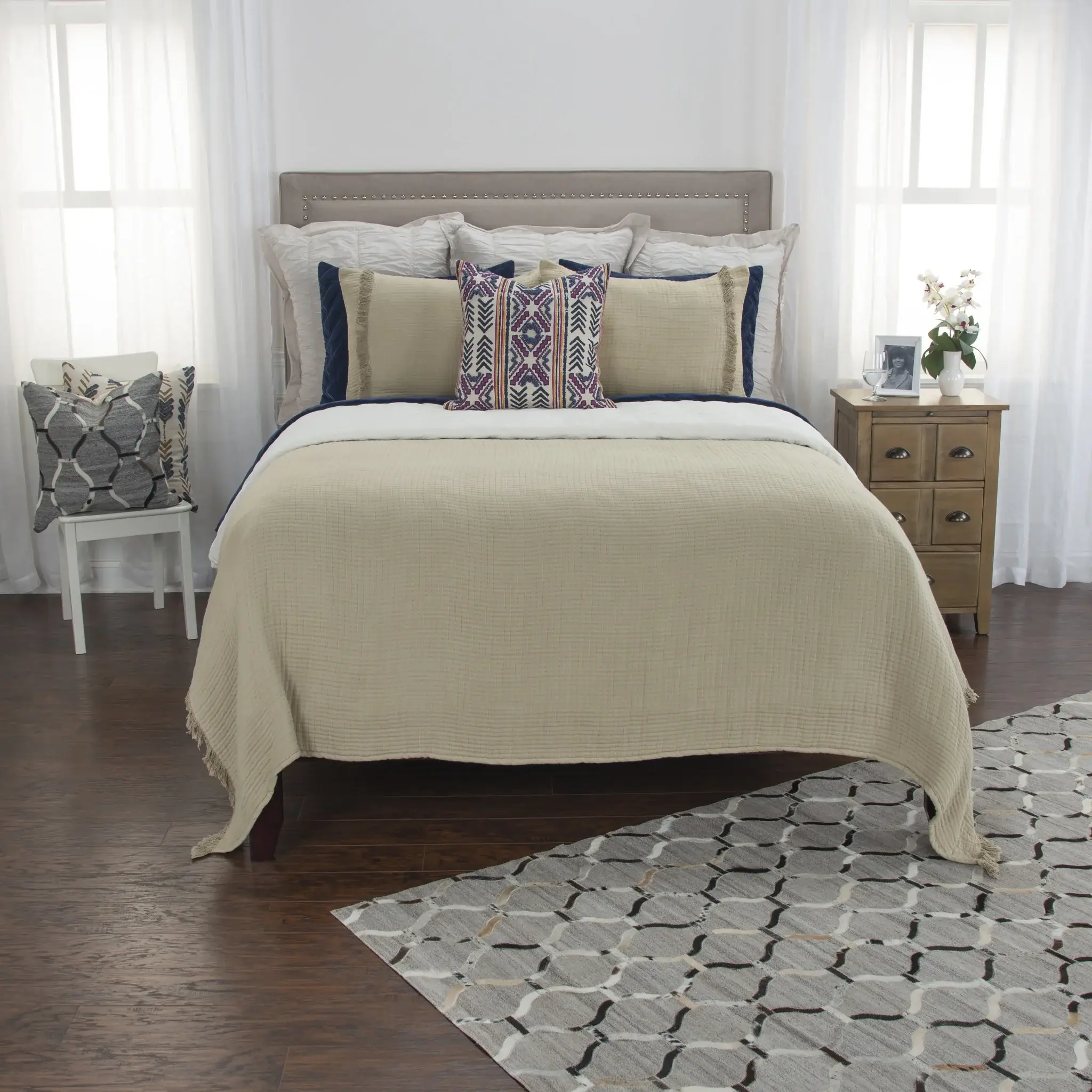 Natural Queen 100% Cotton 300 Thread Count Machine Washable Down Alternative Comforter - Image 8